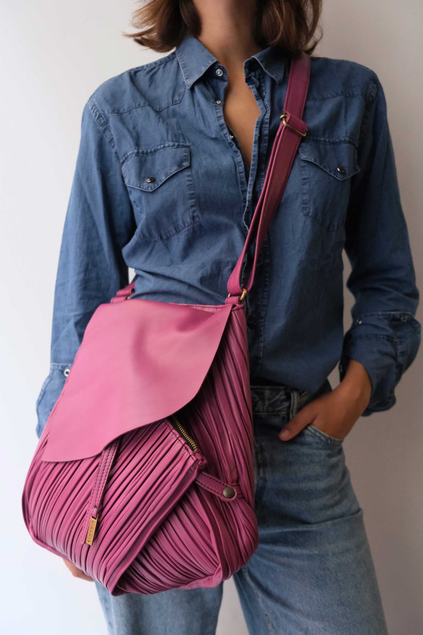 PREORDINE sconto 15% - Gabri borsa tote in nappa plissettata color barolo - usa il codice PREORDER15 - LA CONSEGNA E' STIMATA PER LA FINE DI SETTEMBRE- Made in Italy -