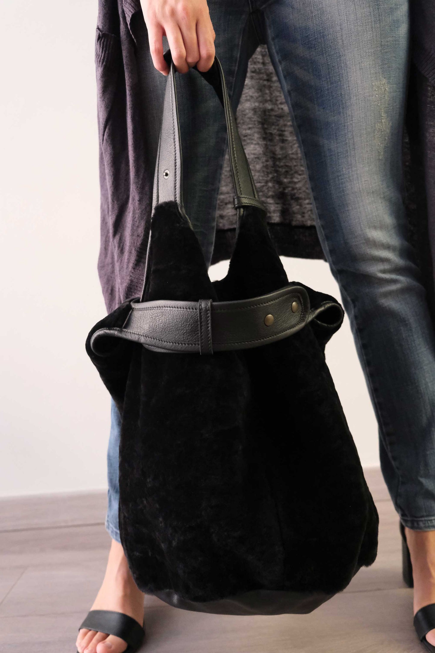 Lena tote bag in black shearling leather - Made in Italy -