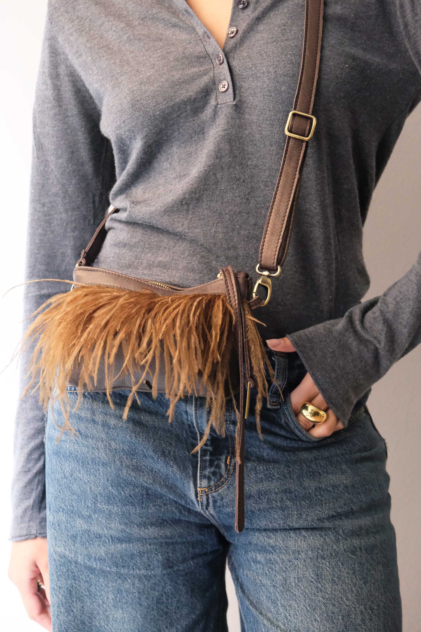 Olga pochette in brown nappa leather with moss feathers - Made in Italy -
