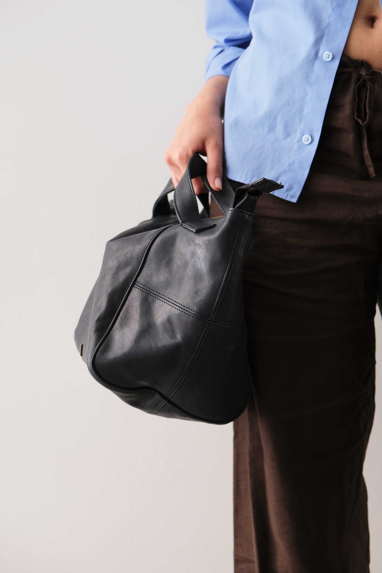PRE ORDER discount 15%- Marty bag in navy soft nappa  - use code PREORDER15 - DELIVERY IS ESTIMATED WITHIN APPROXIMATELY 30 DAYS FROM THE ORDER DATE- Made in Italy -