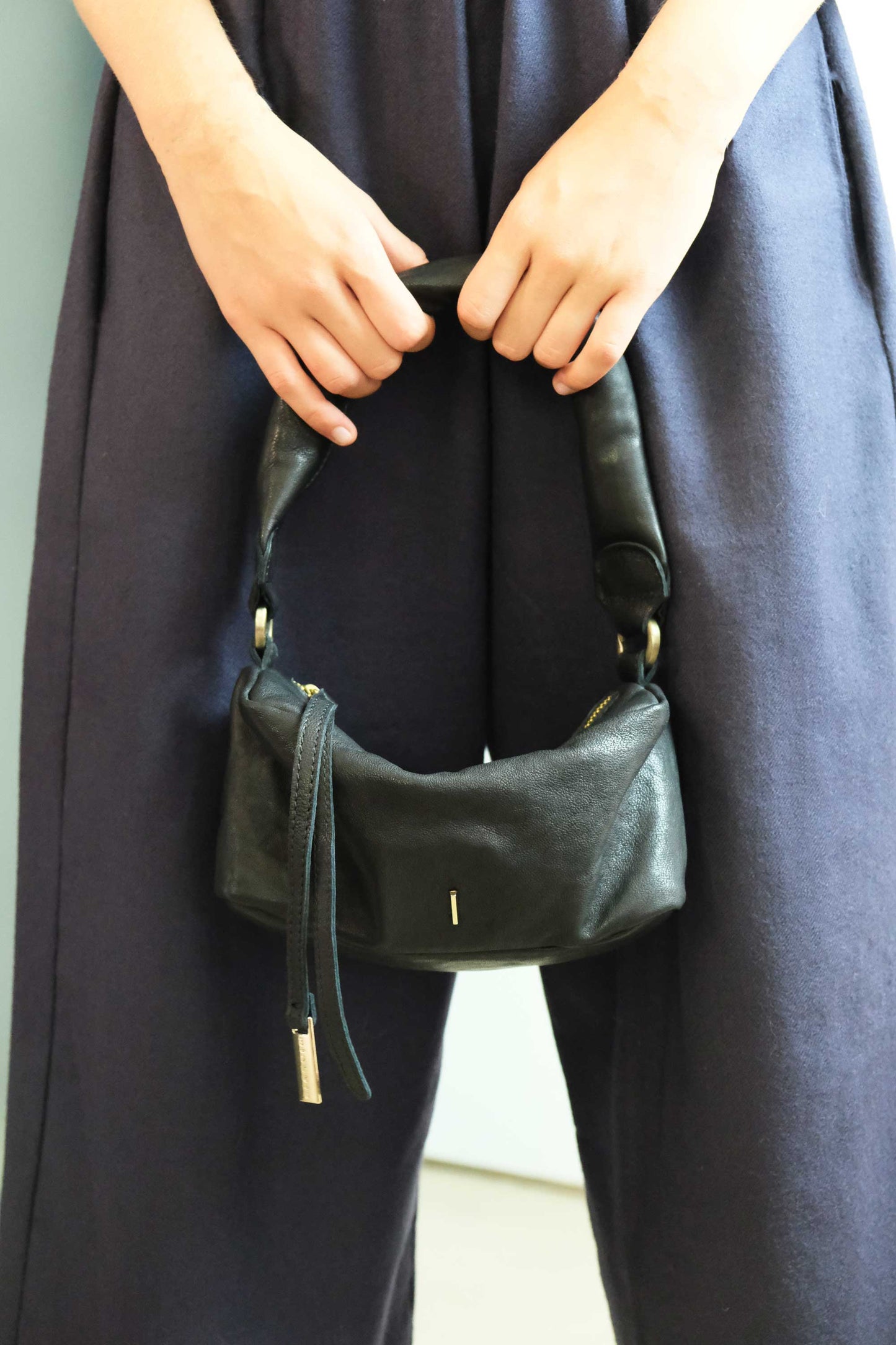 Bobo mini in black nappa vegetable leather