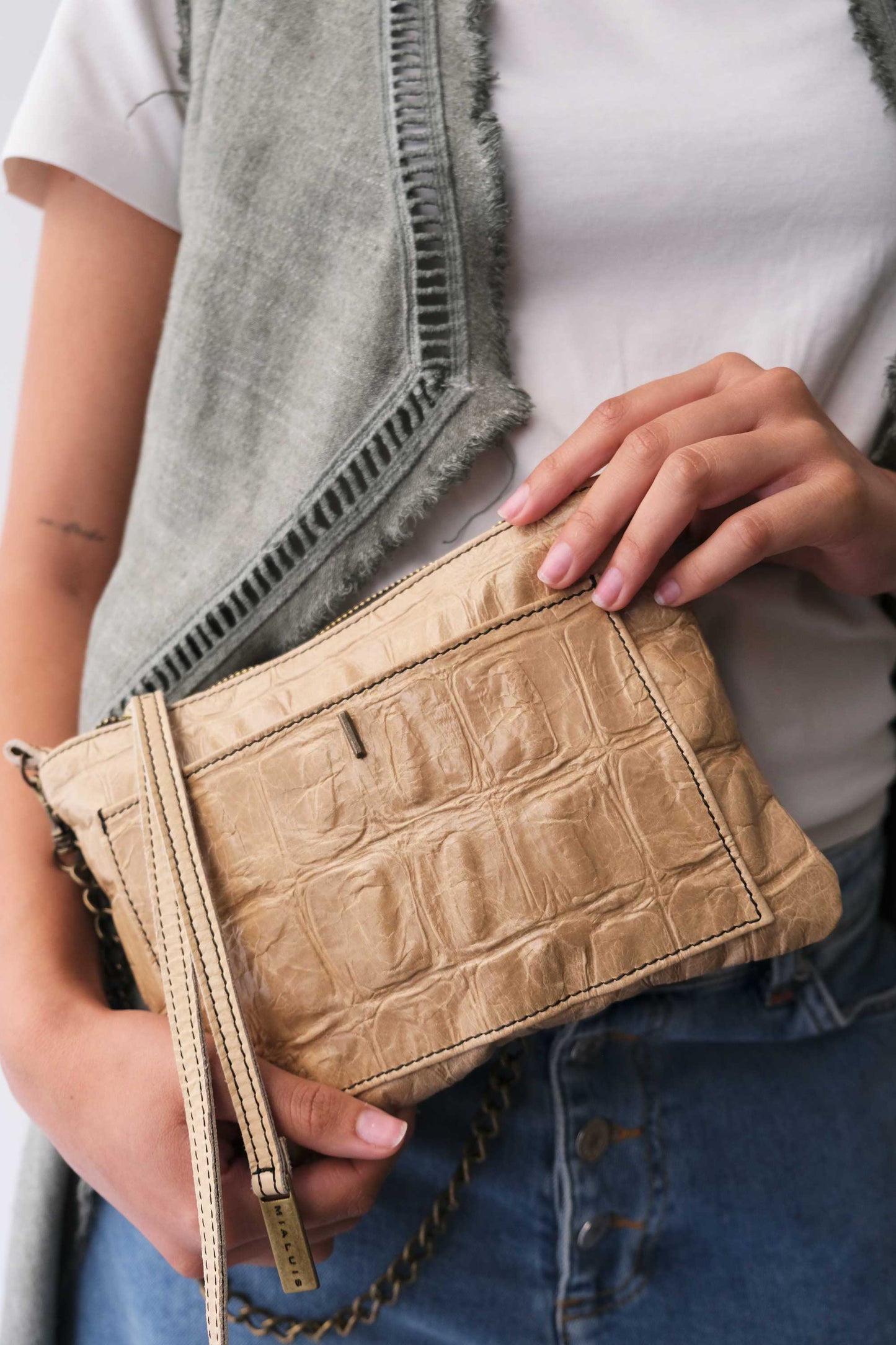 Pochette Mikin in vitello nocciola - Made in Italy-