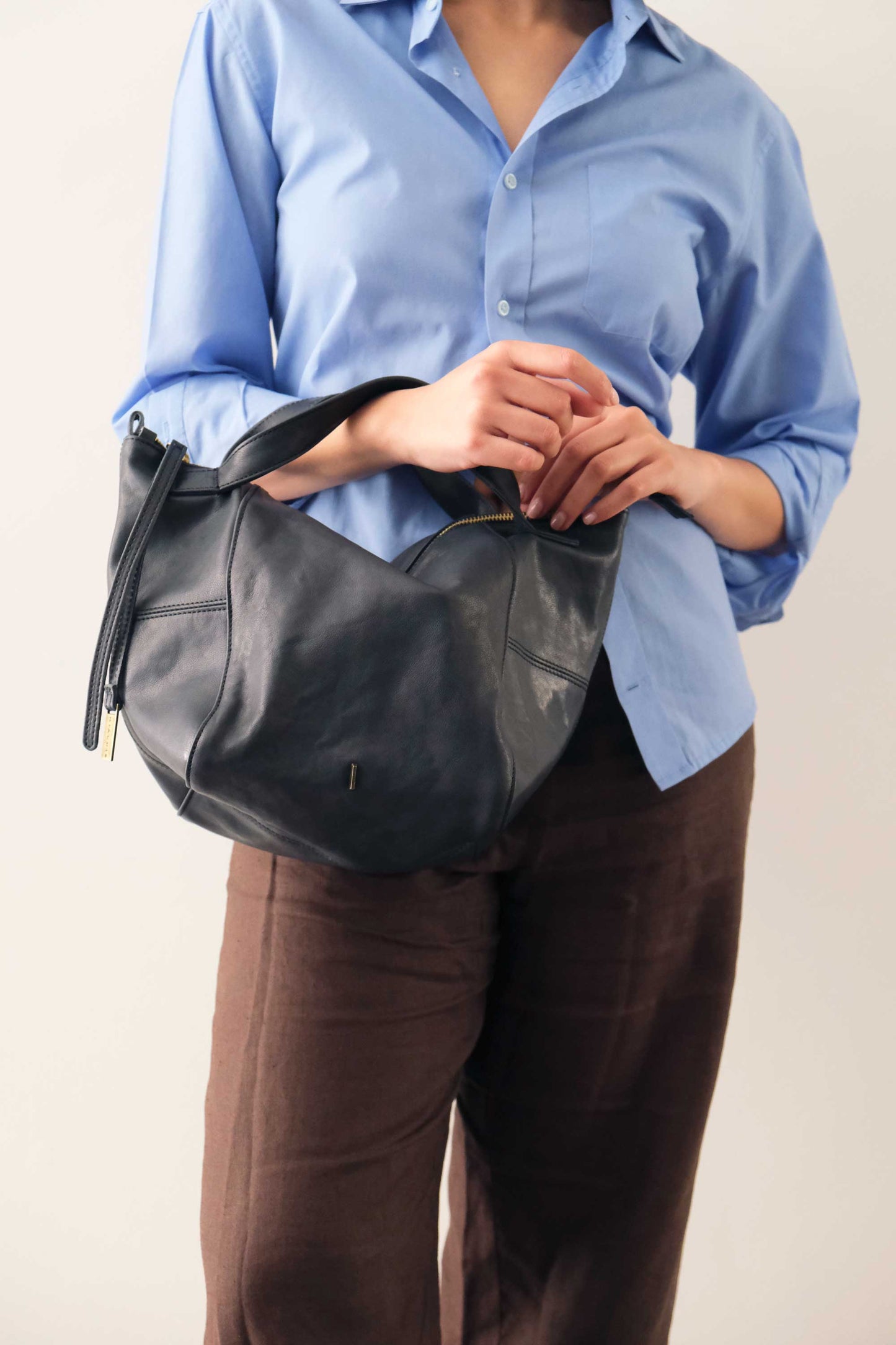 PRE ORDER discount 15%- Marty bag in navy soft nappa  - use code PREORDER15 - DELIVERY IS ESTIMATED WITHIN APPROXIMATELY 30 DAYS FROM THE ORDER DATE- Made in Italy -