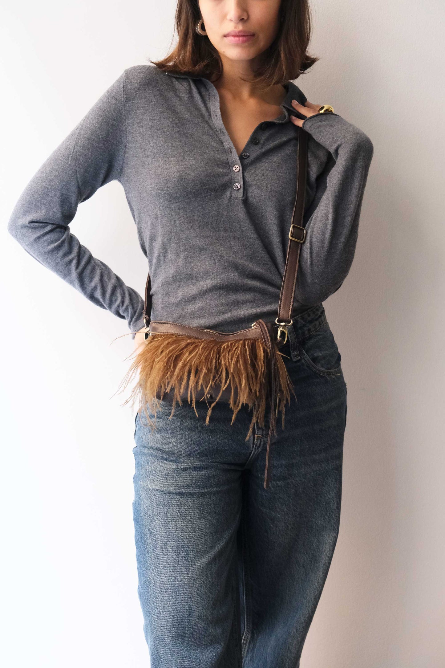 Olga pochette in brown nappa leather with moss feathers - Made in Italy -