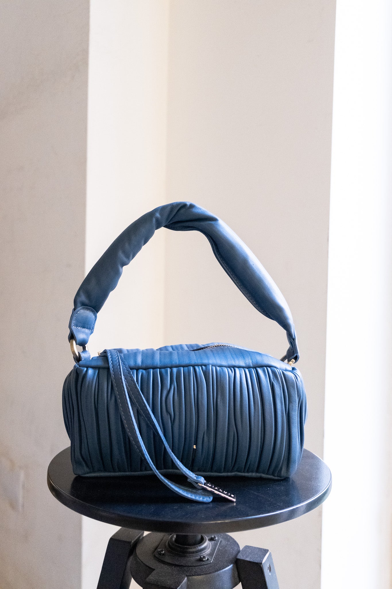 Bobo mini in denim pleated leather