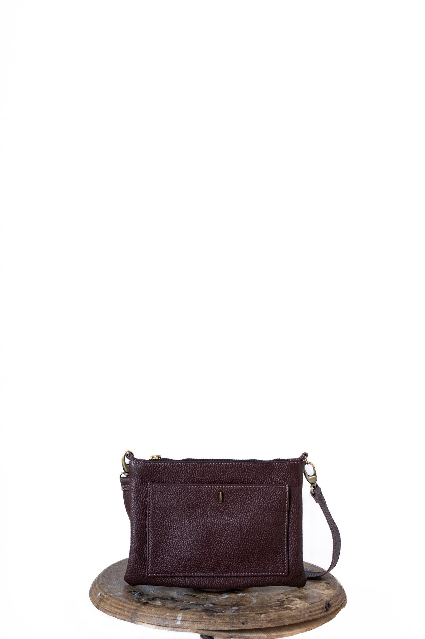 Mikin pochette in soft burgundy leather