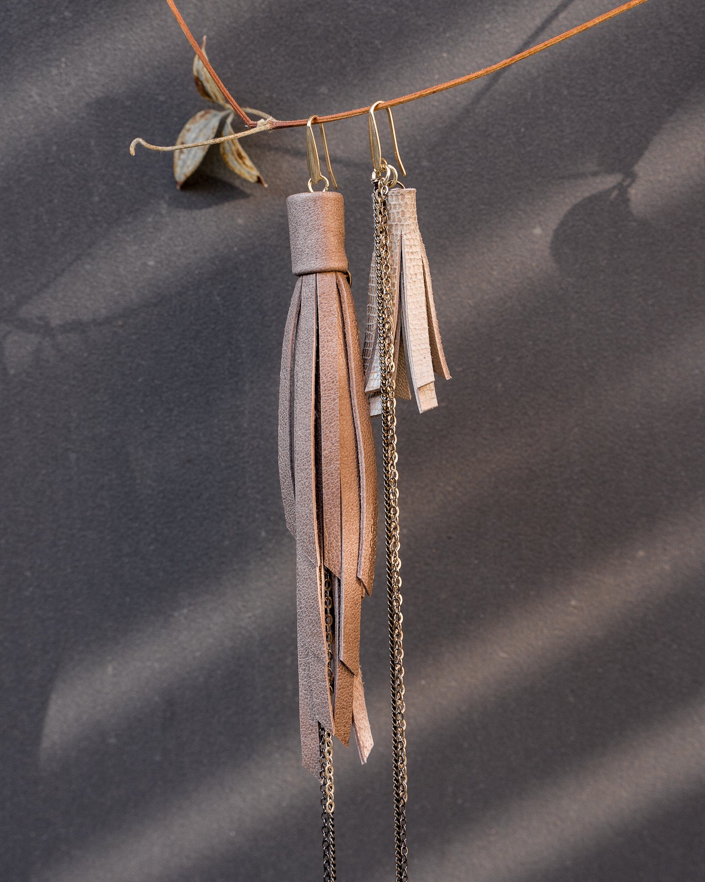 Swallow Earrings Taupe
