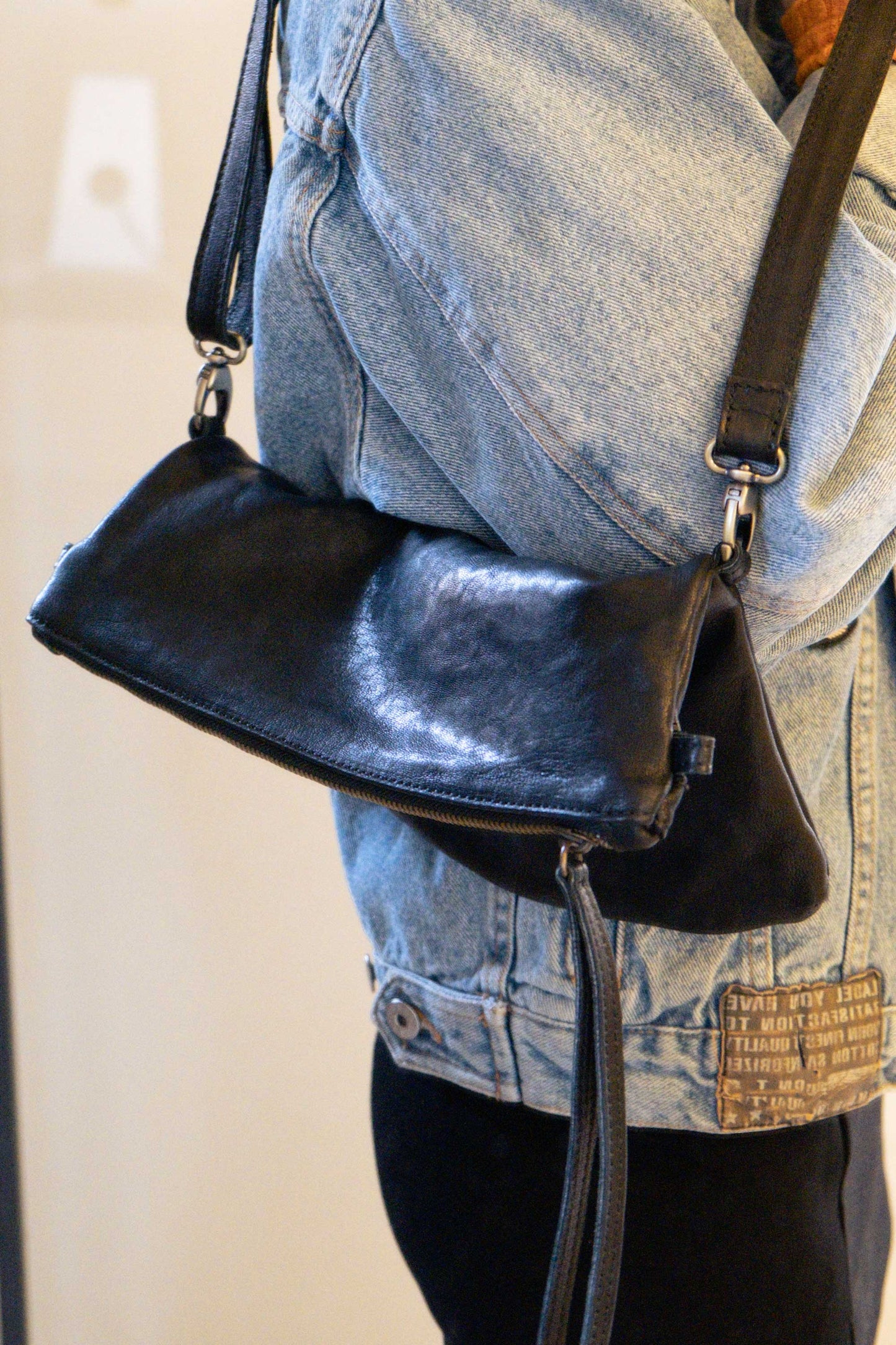 Stella modular pochette in black nappa leather