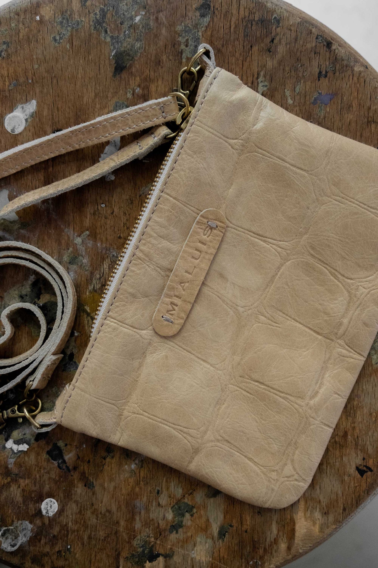Tina pochette in cocco cream leather