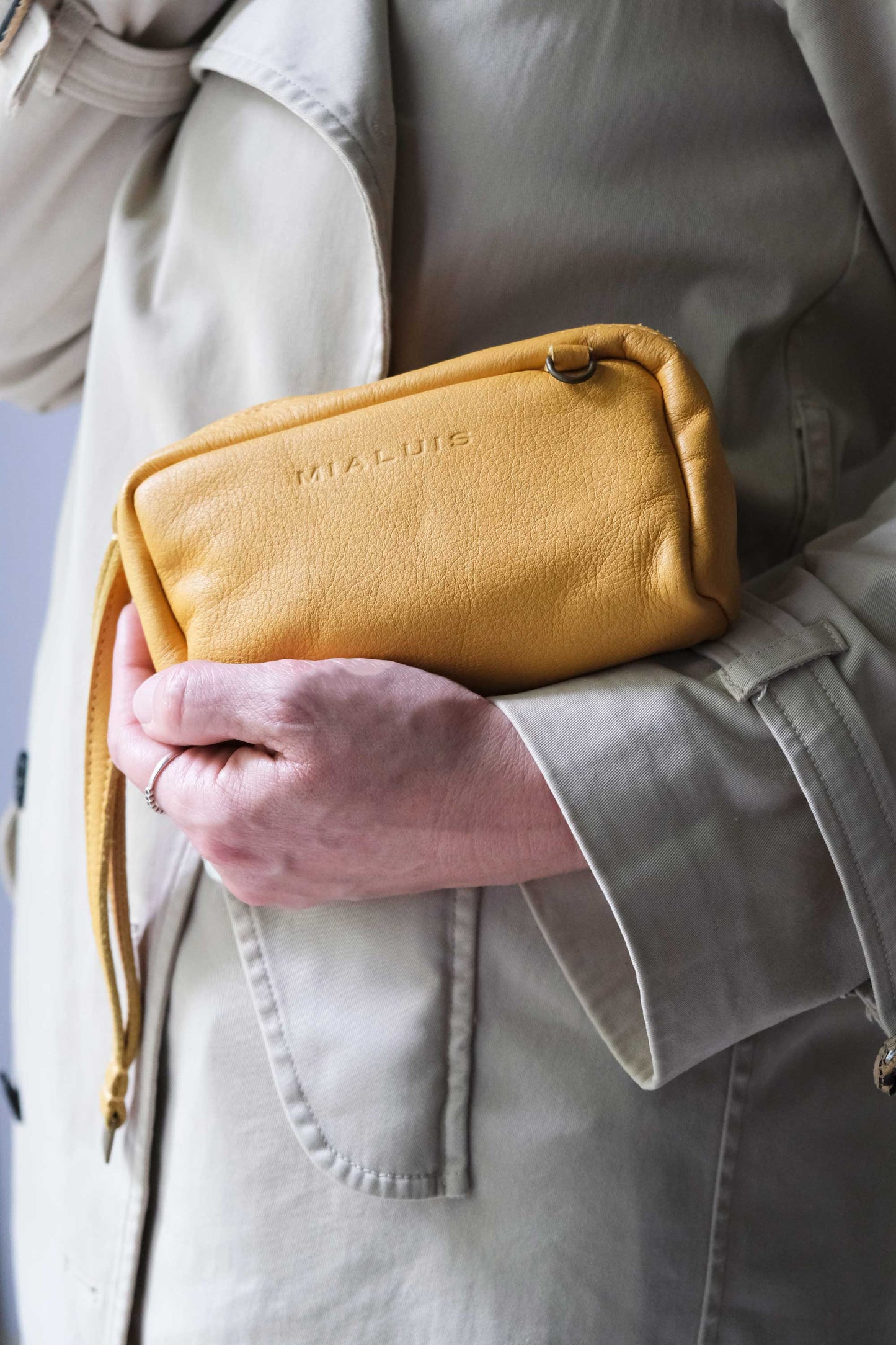 Bombo pochette in yellow soft leather