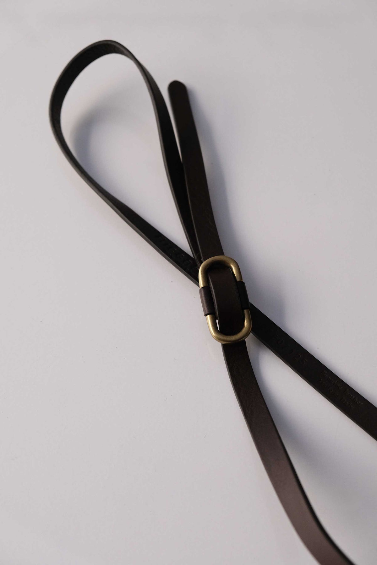Belt adjustable loop brown vegetable-tanned leather - Made in Italy -