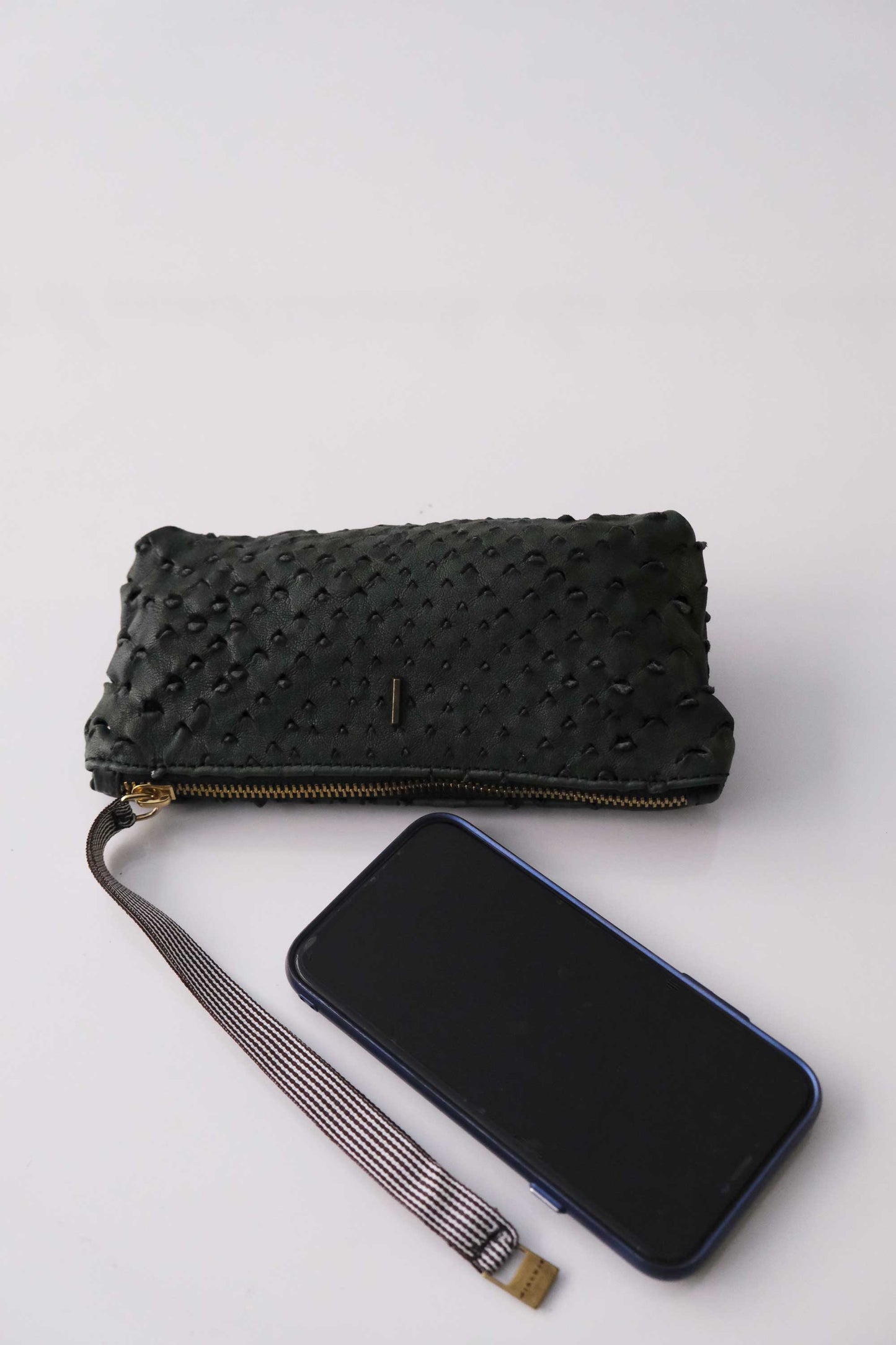Dream Big soft malachite nappa taipan-effect pochette – The Sustainable Pochette – Made in Italy