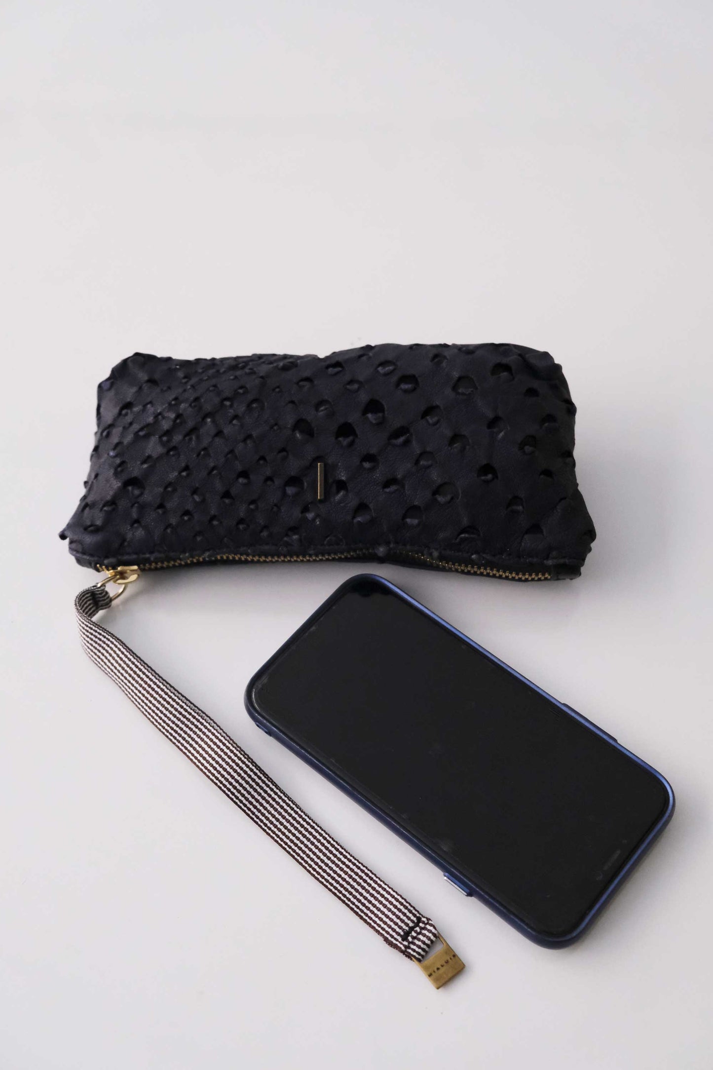 Dream Big soft blueberry nappa taipan-effect pochette – The Sustainable Pochette – Made in Italy