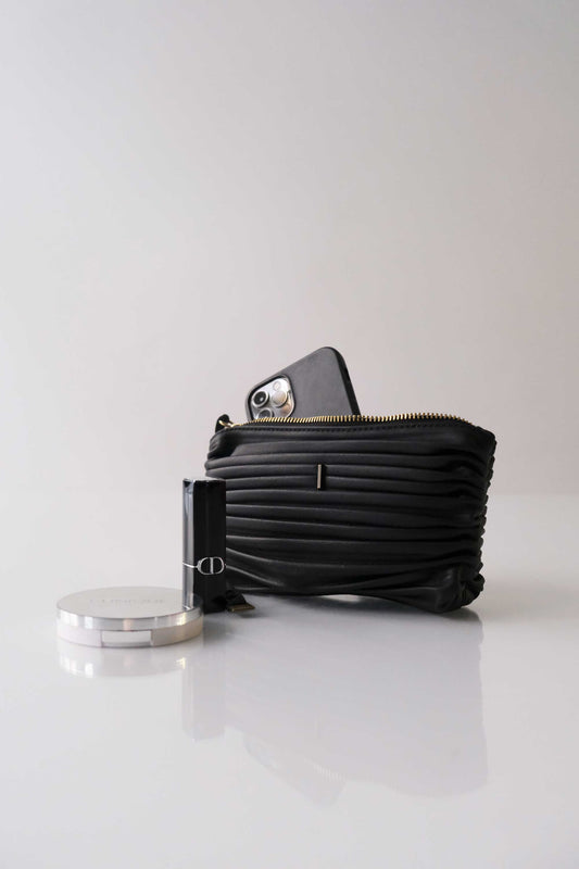 Dream stretch pochette in black pleated leather - Made in Italy -