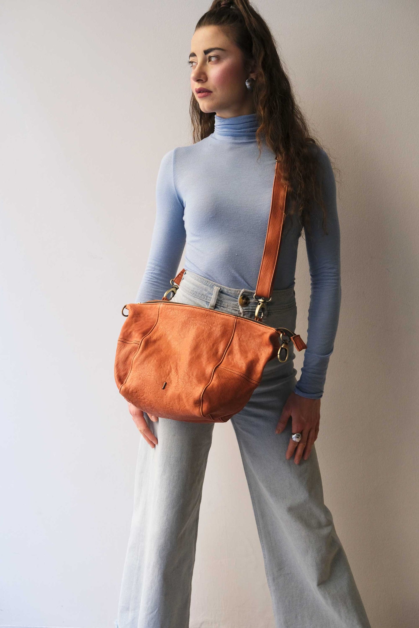 Mina media tote bag in lips nappa leather - Made in Italy -