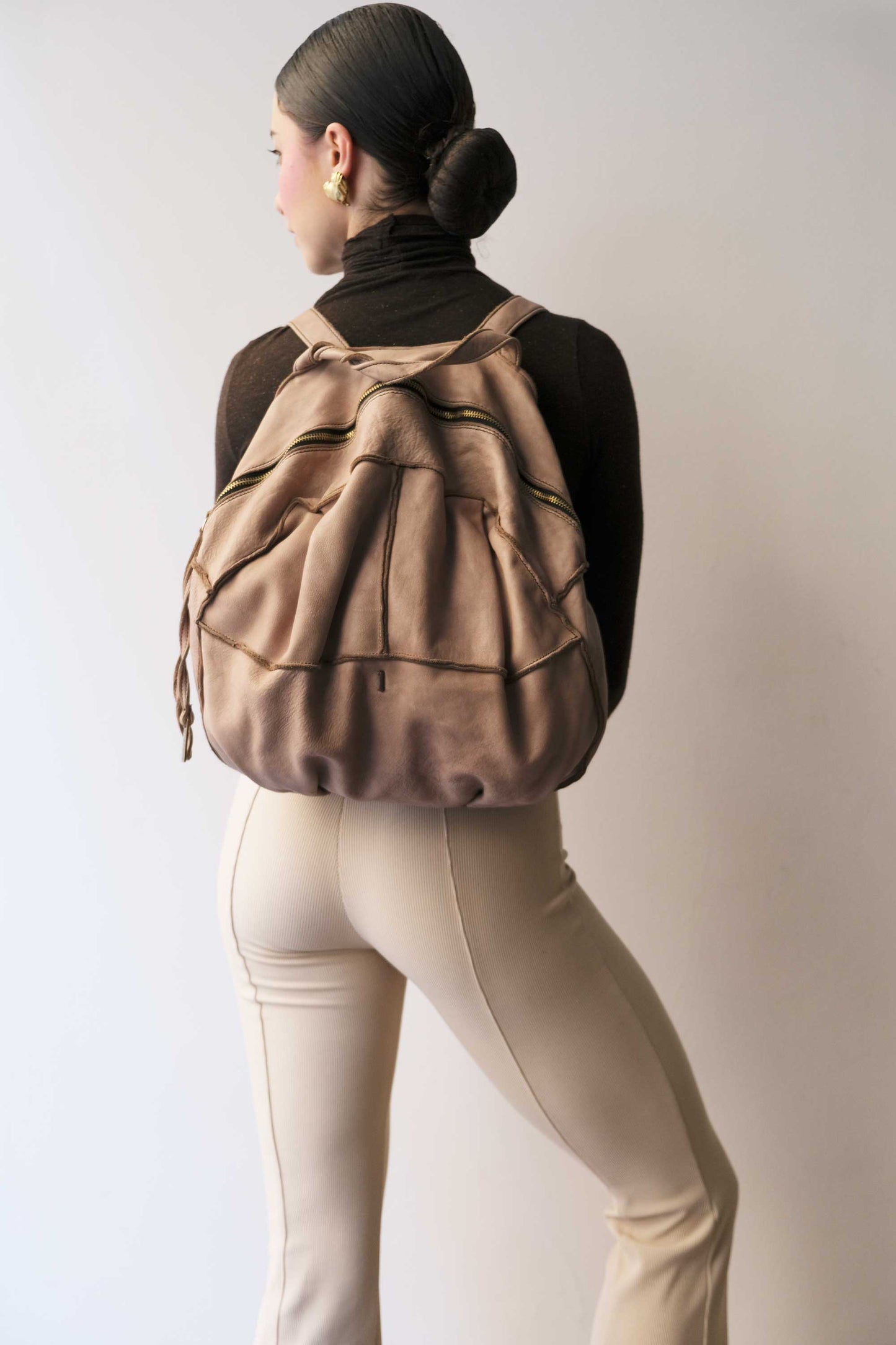 Reneri backpack sand garment-dyed leather - Made in Italy -