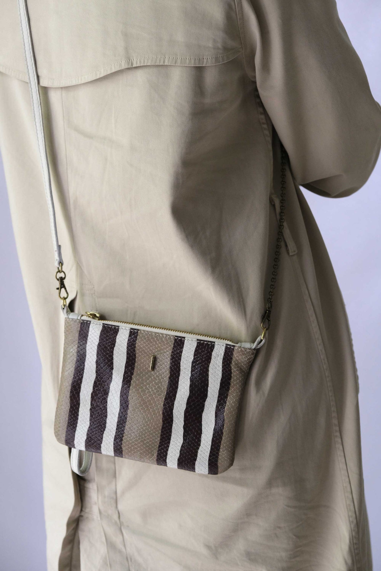 Tina pochette in stripe cream soft leather