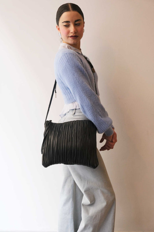 Valentina small hobo bag in black pleated leather - Made in Italy -