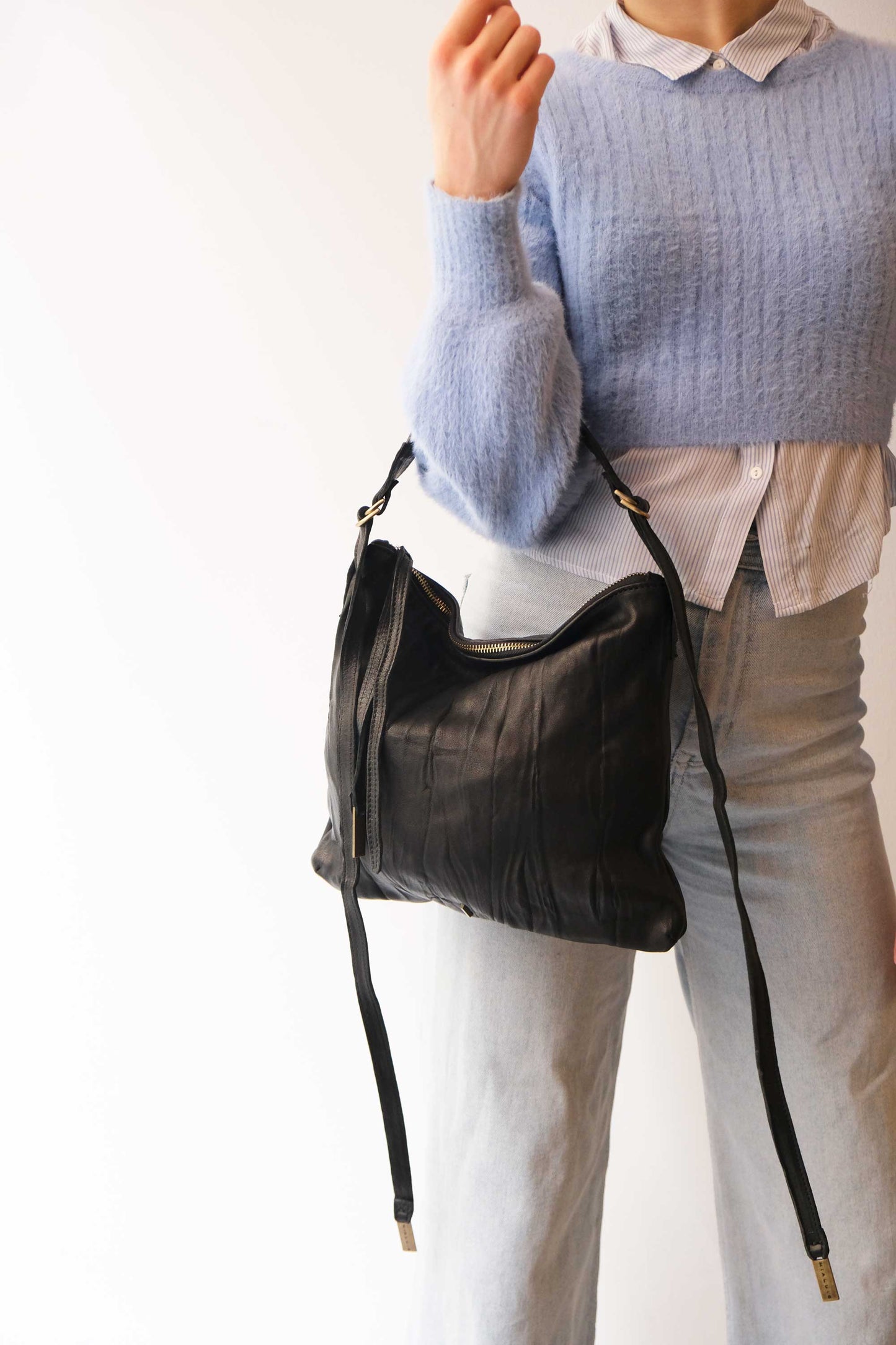 Valentina small hobo bag in black lomè leather - Made in Italy -
