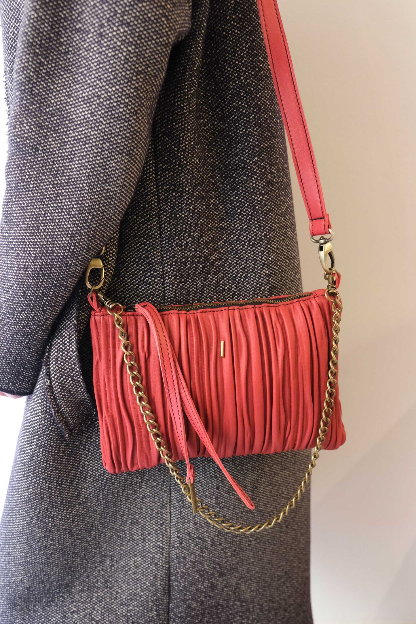 Mikin pochette in red pleated leather-Made in Italy -