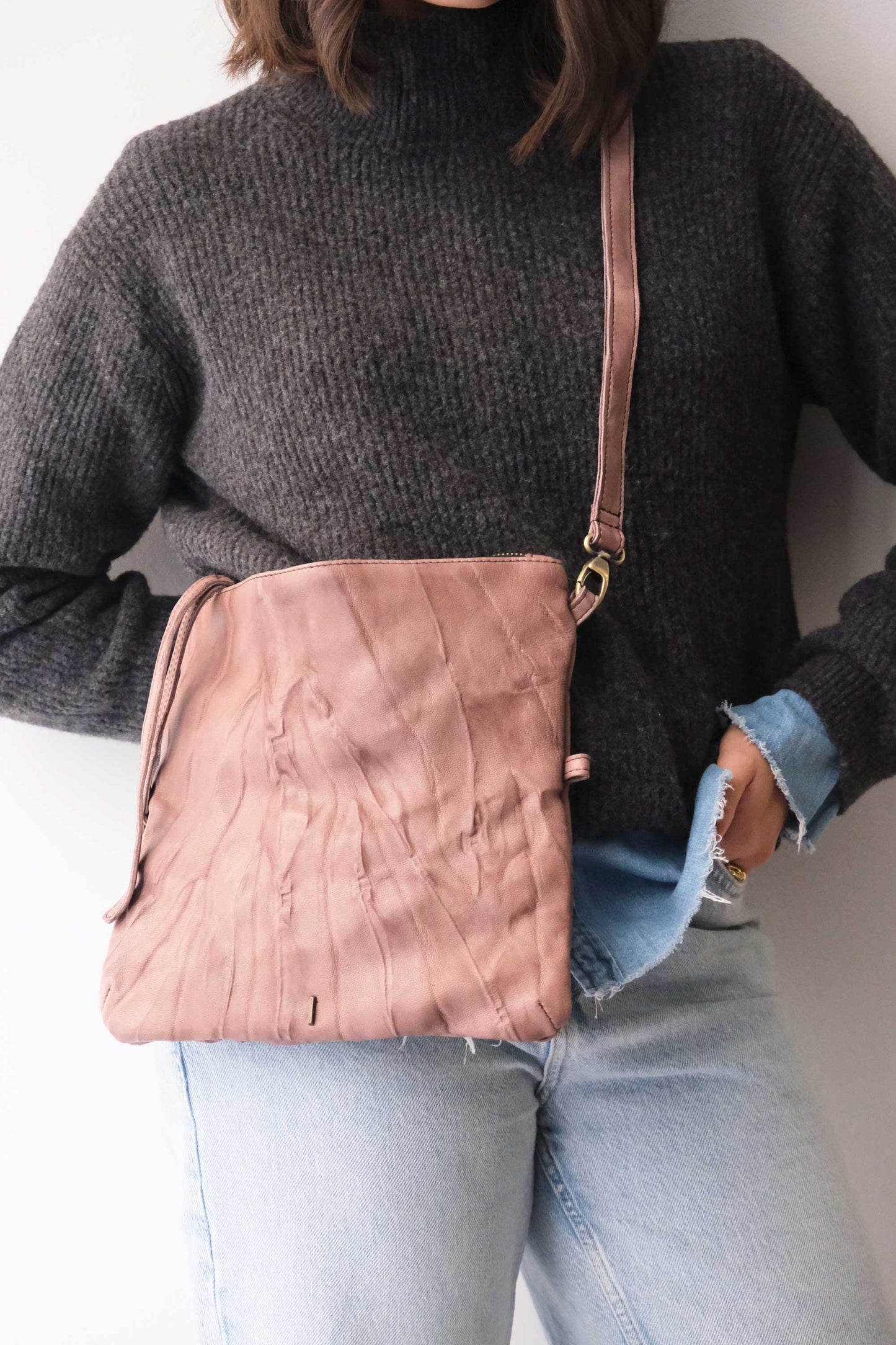 Stella modular pochette in taupe nappa washed soft leather leather - Made in Italy -