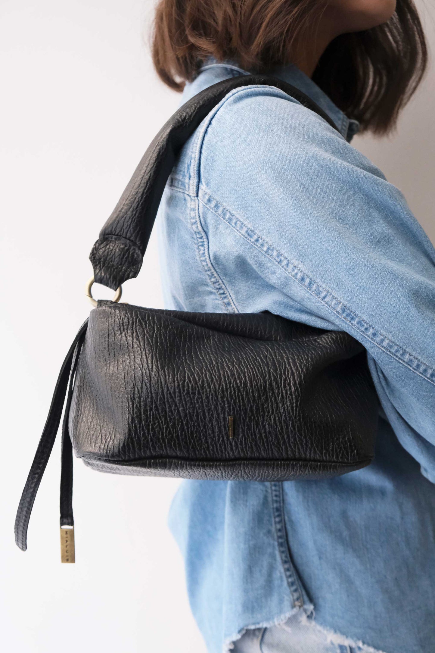 Bobo mini in black shark-effect print leather nappa - Made in Italy -