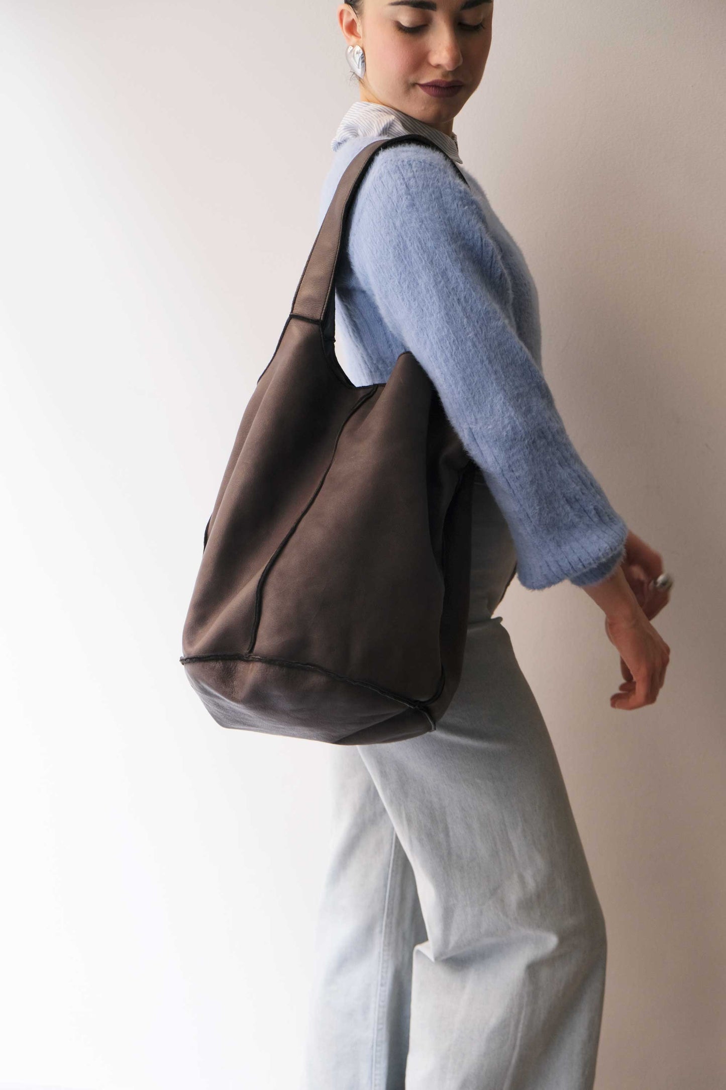 Re bag brown garment-dyed leather - Made in Italy -