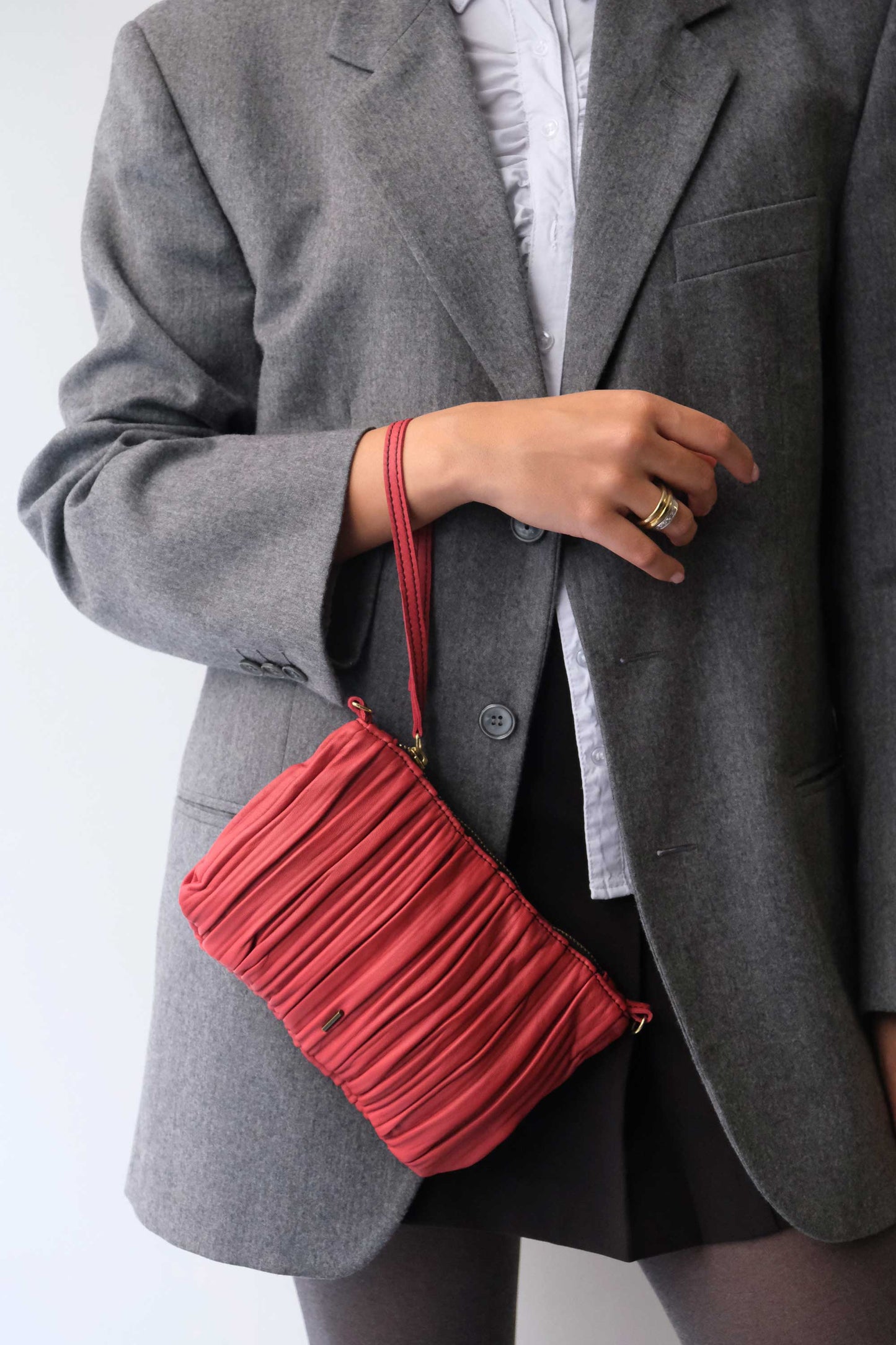 Tina pochette in red pleated leather - Made in Italy -