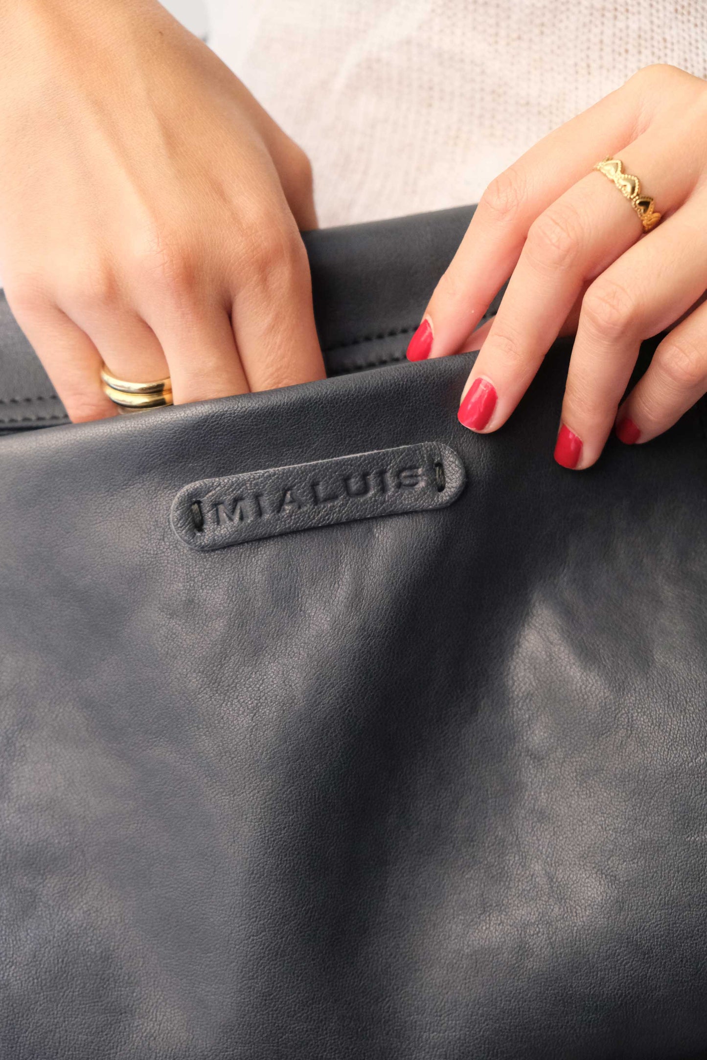 Do saddle bag in navy soft nappa - Made in Italy -