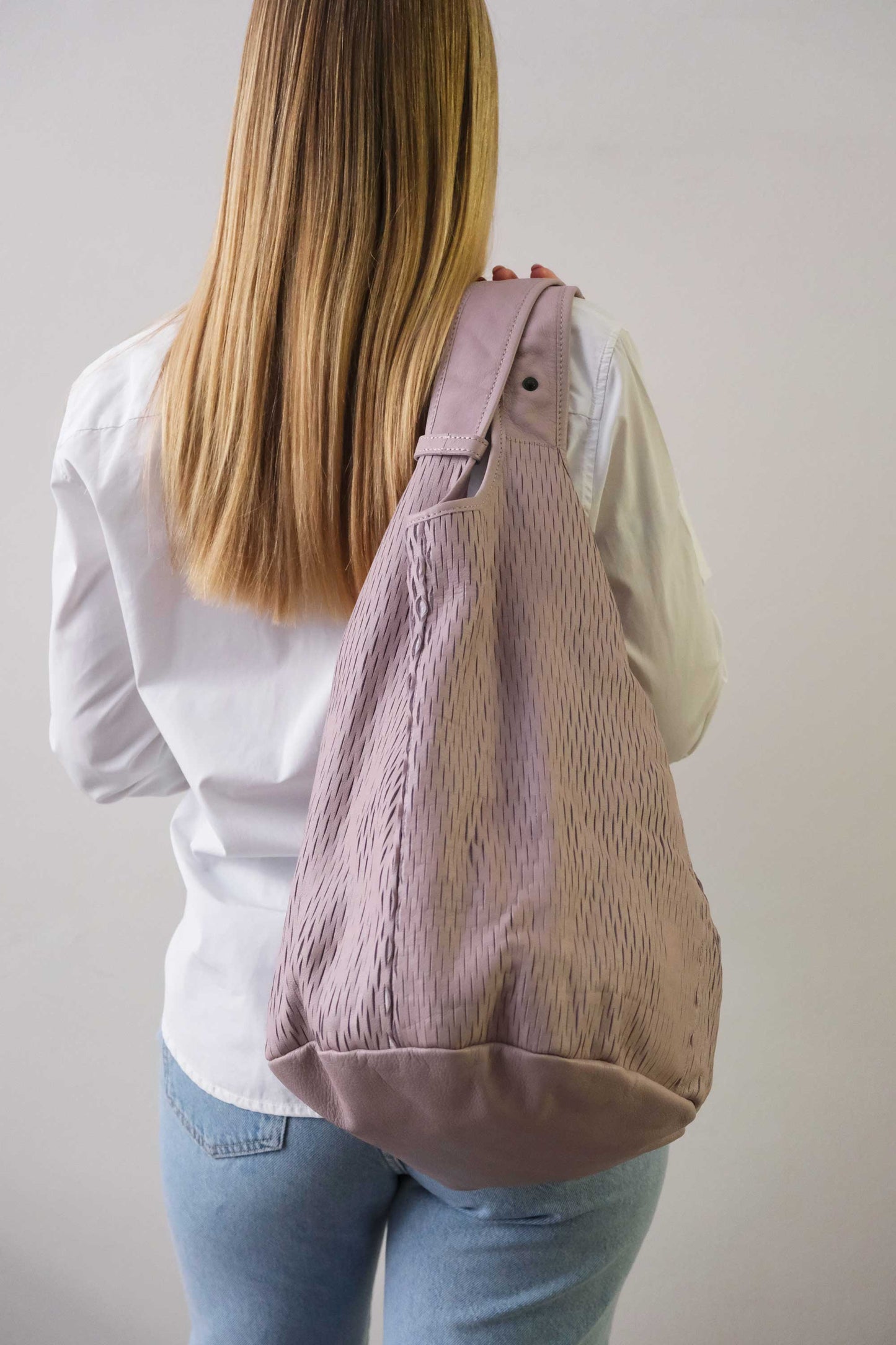 Lena tote bag in soft orchid perforated leather