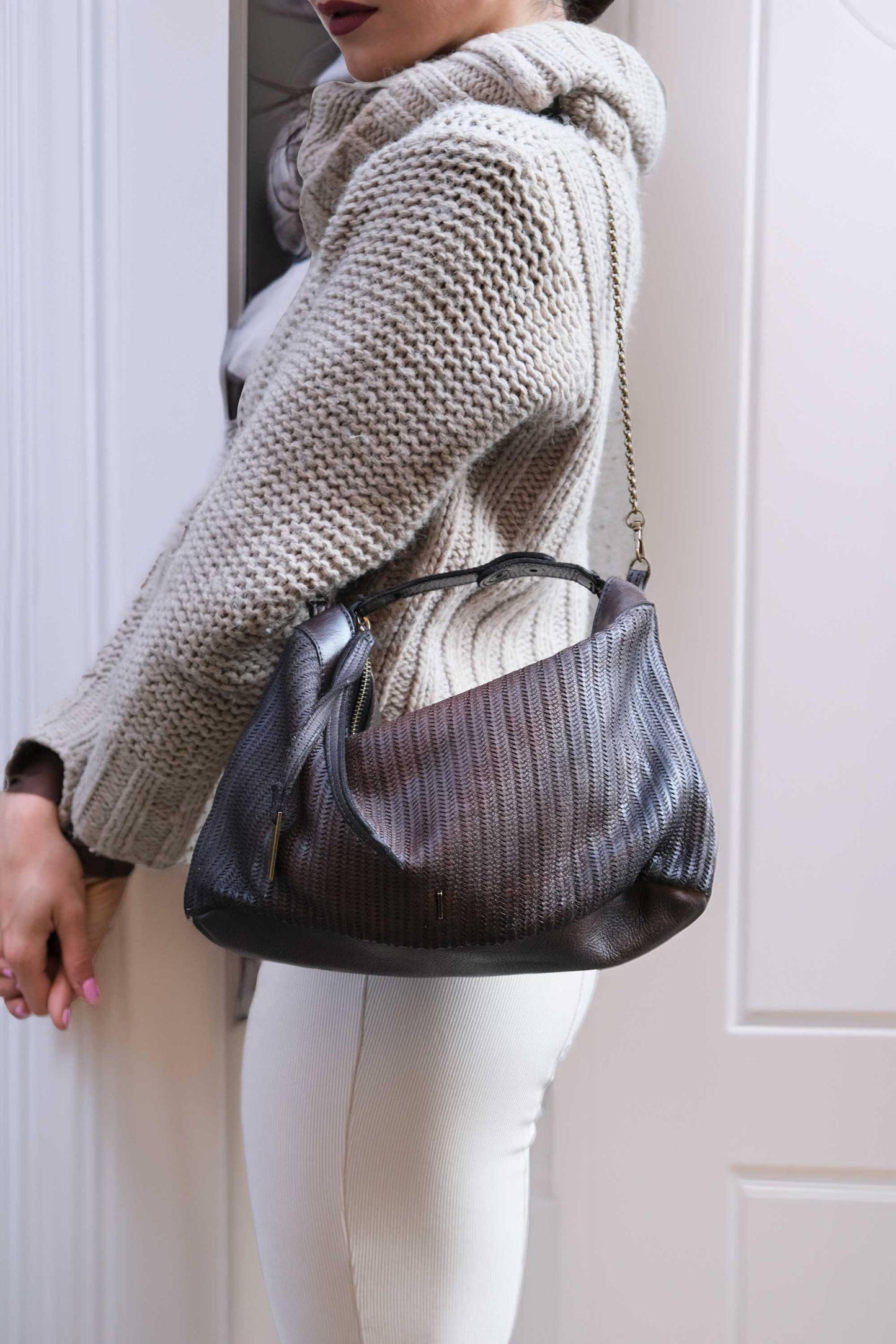 Chicca Media hobo bag in caffe turner calf soft leather - Made in Italy-