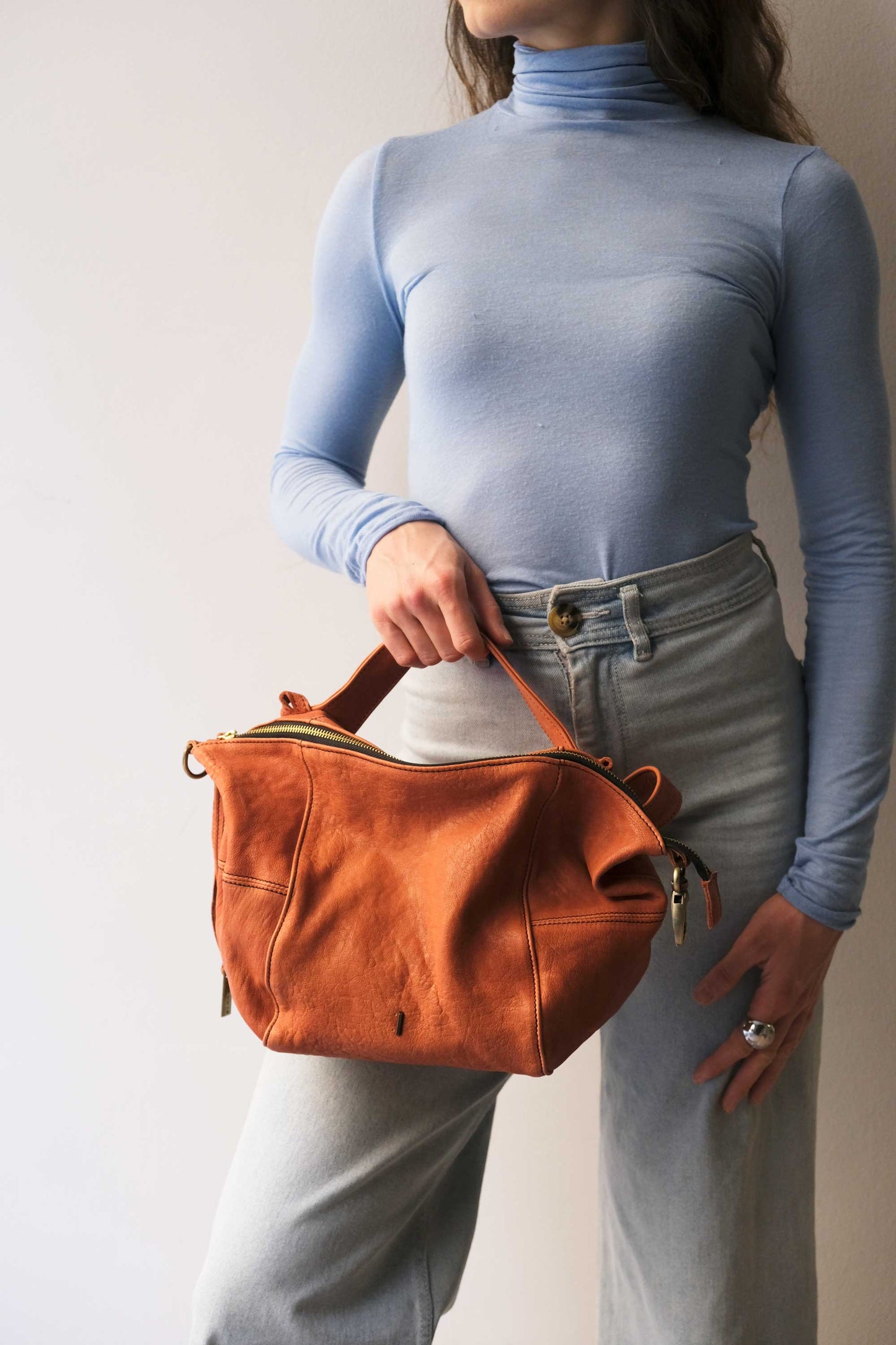 Mina media tote bag in lips nappa leather - Made in Italy -