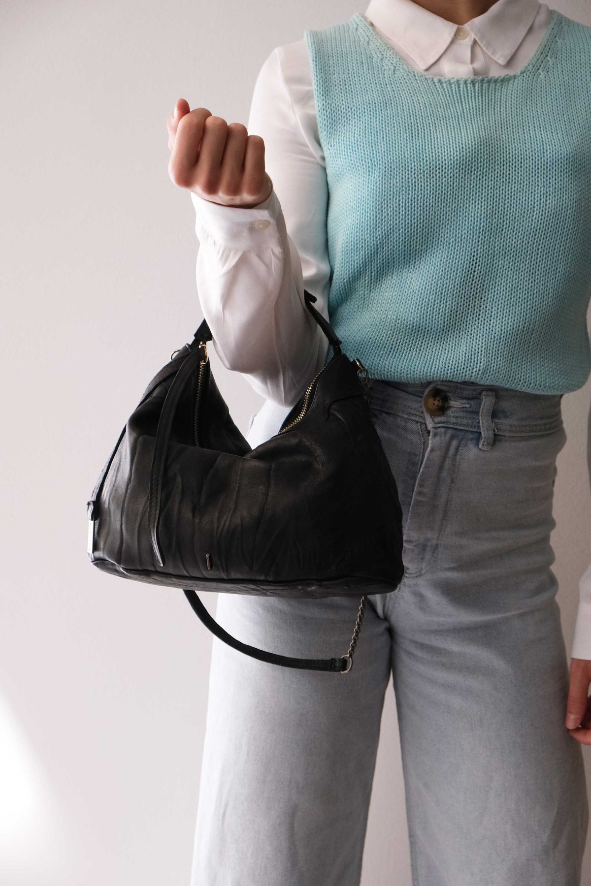 Chicca Media hobo bag in black lomé nappa - Made in Italy -