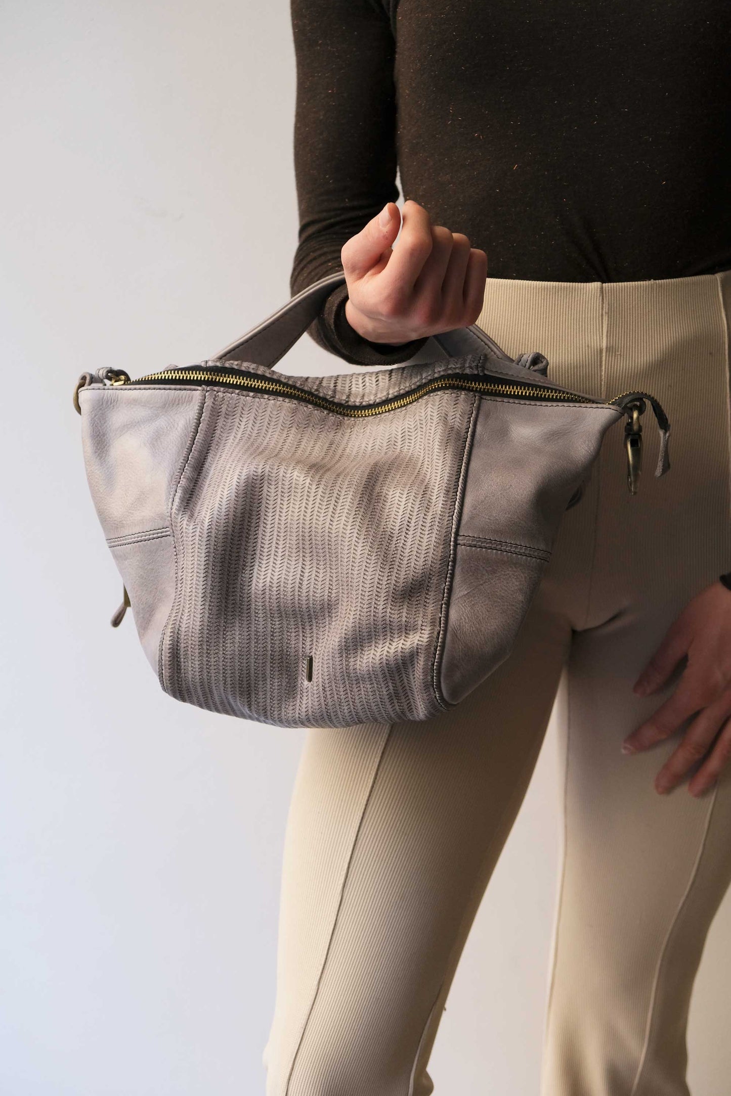 Mina media tote bag in turner ash soft leather - Made in Italy -