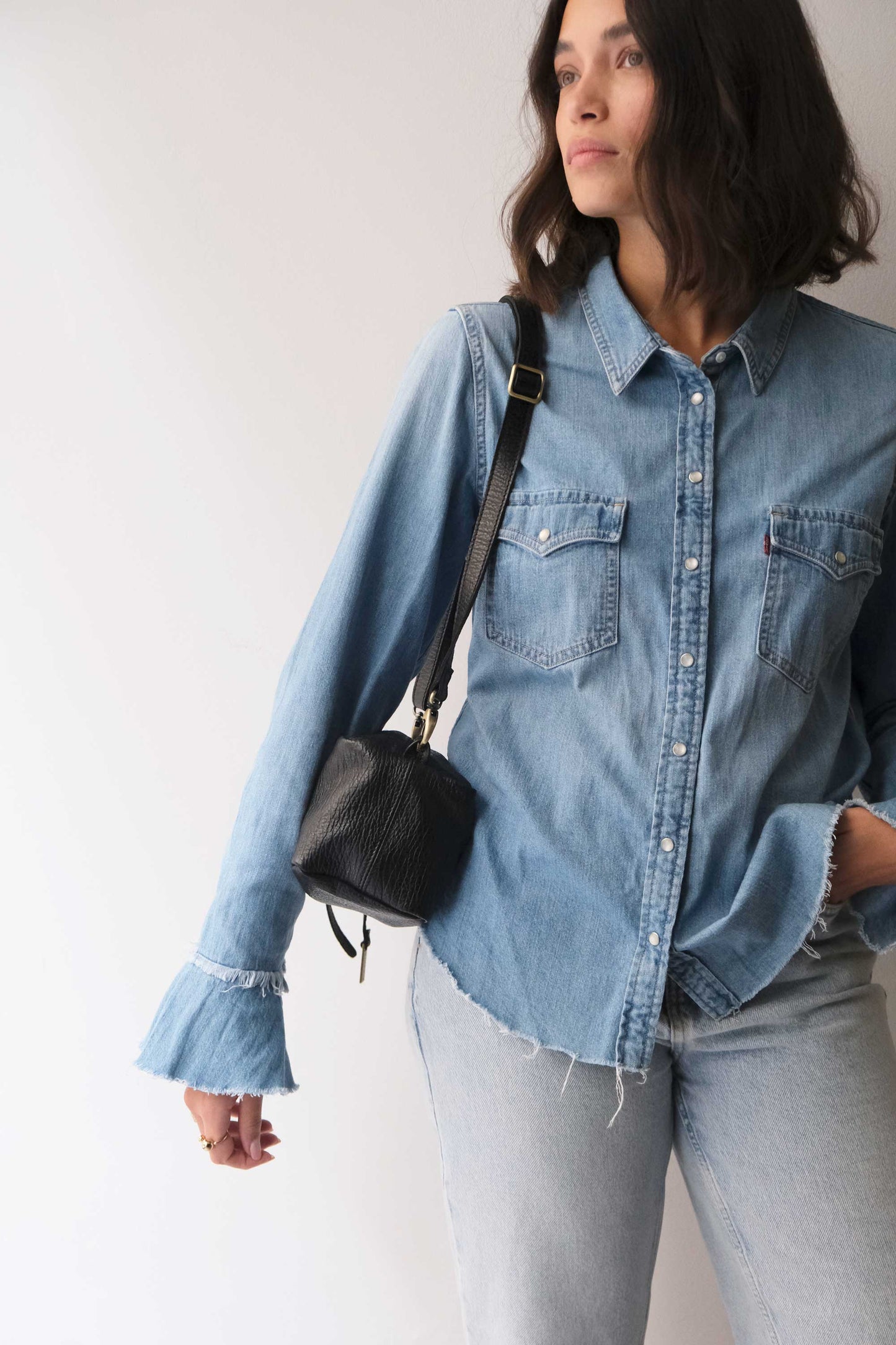 Bobo mini in black shark-effect print leather nappa - Made in Italy -