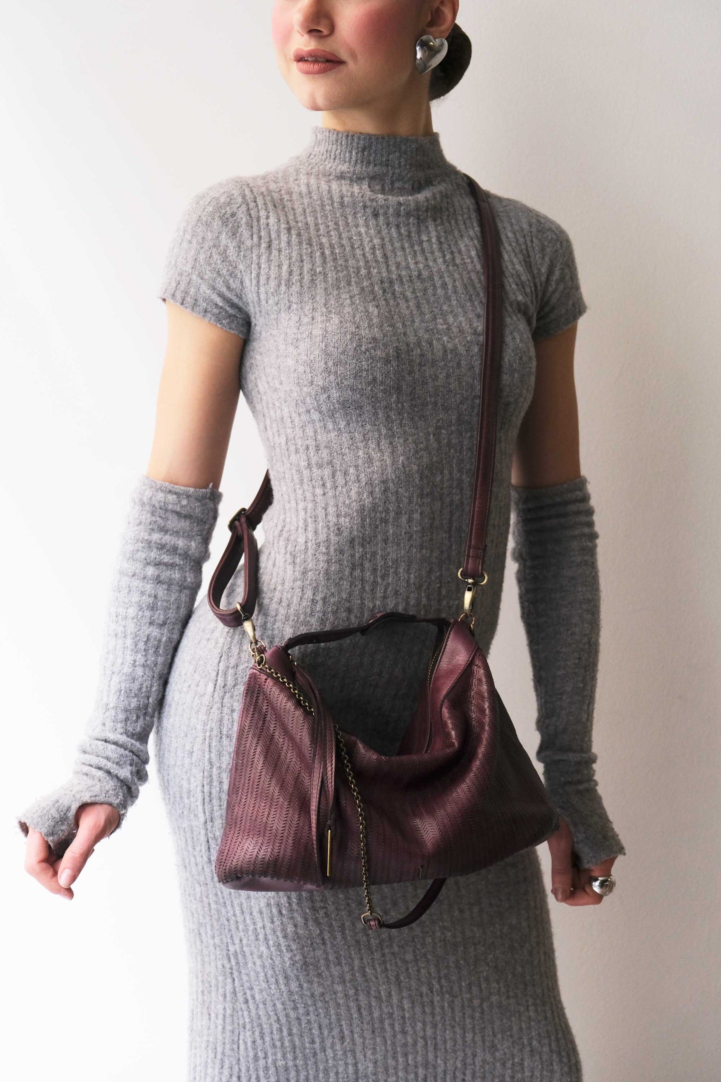 Chicca Media hobo bag in plum turner calf soft leather - Made in Italy-