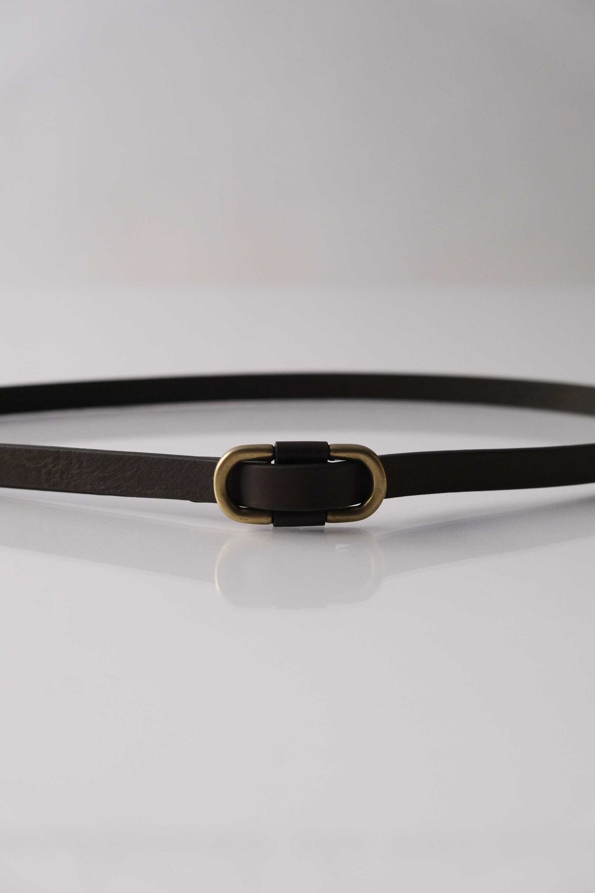 Belt adjustable loop brown vegetable-tanned leather - Made in Italy -