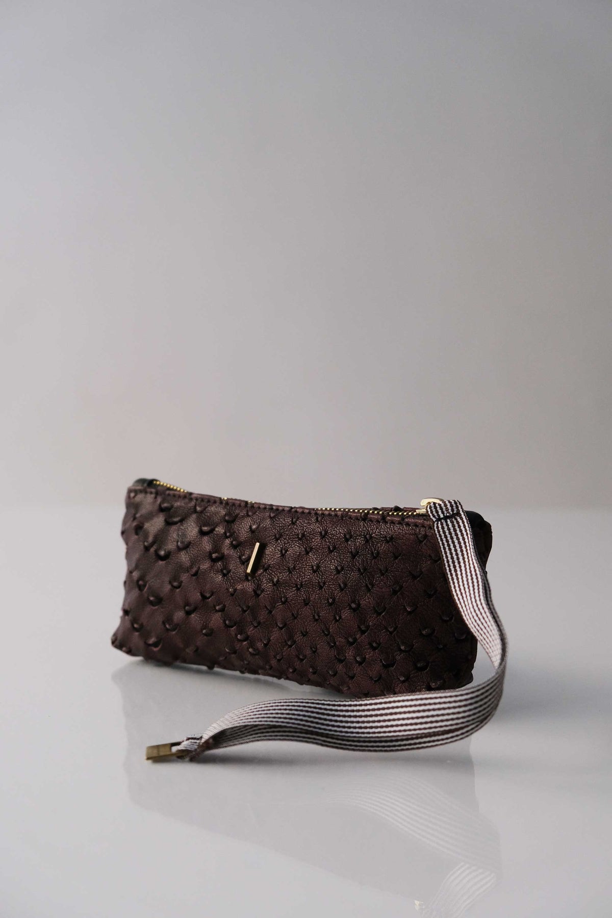 Dream Big soft burgundy nappa taipan-effect pochette – The Sustainable Pochette – Made in Italy