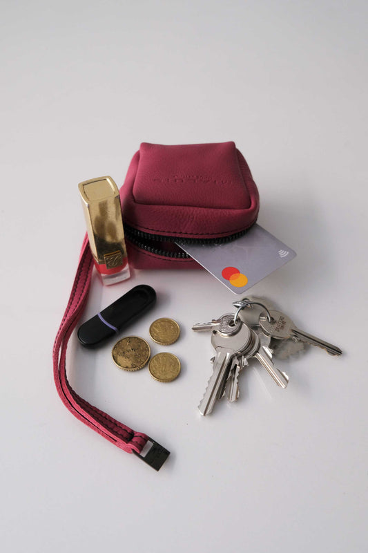 Dream box mini pochette in fucsia soft leather