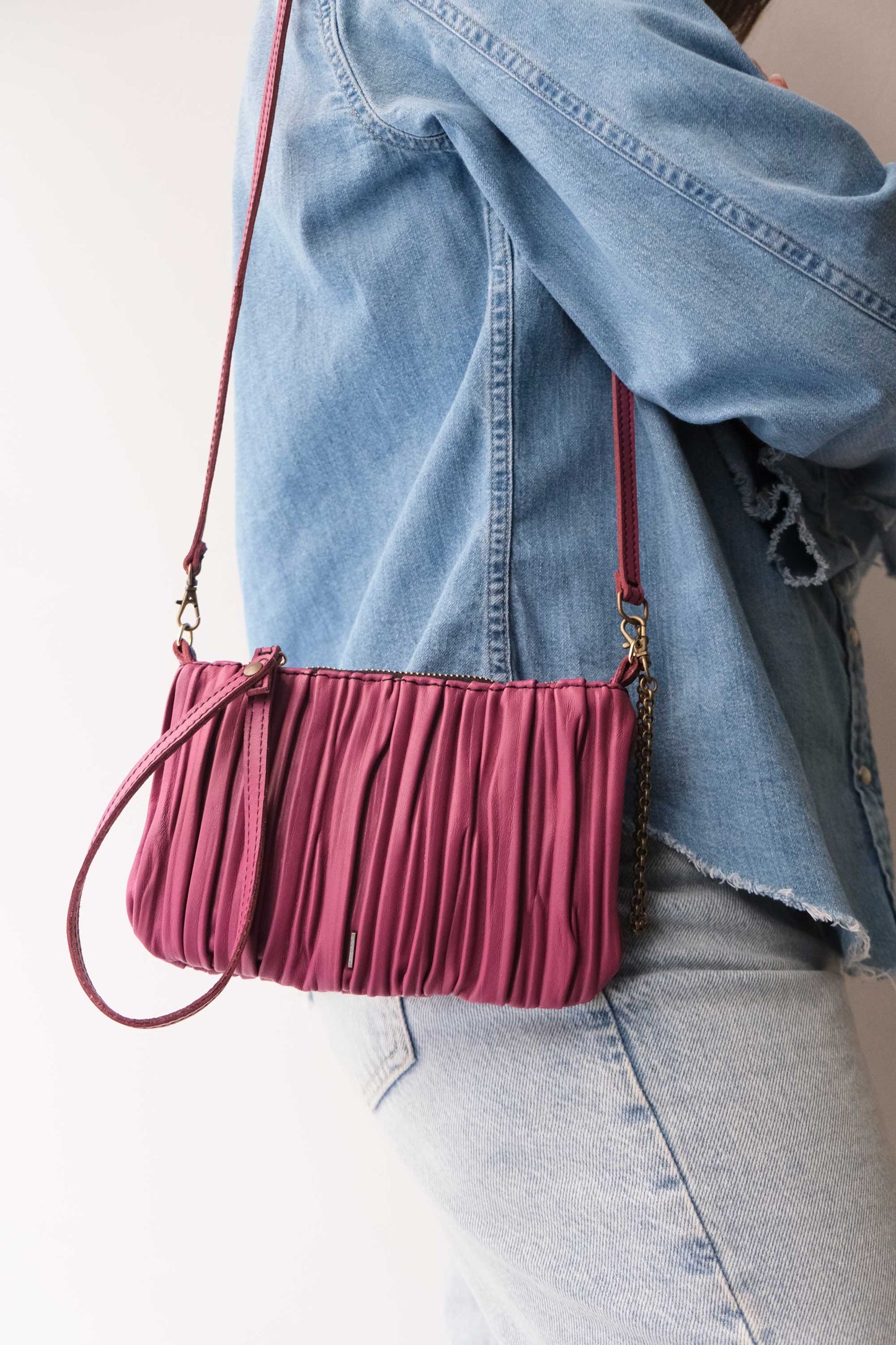 Tina pochette in barolo pleated leather - Made in Italy -