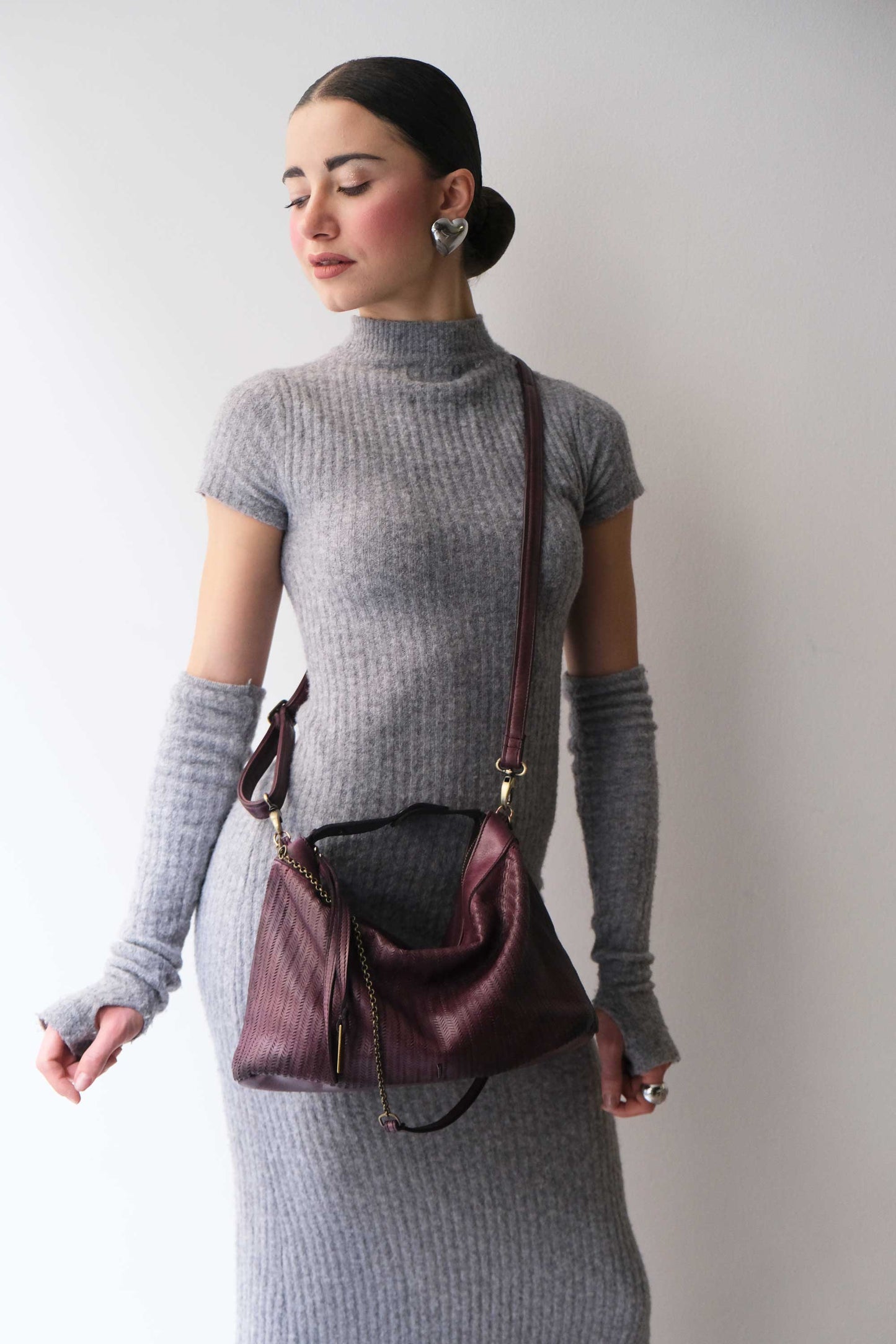 Chicca Media hobo bag in plum turner calf soft leather - Made in Italy-