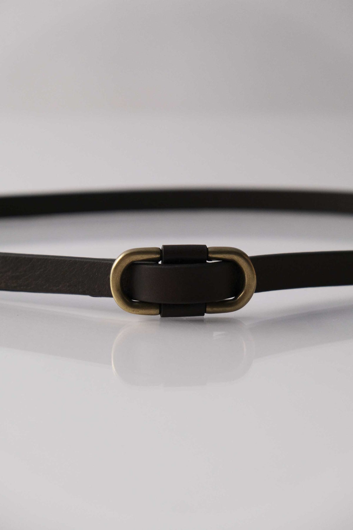 Belt adjustable loop brown vegetable-tanned leather - Made in Italy -