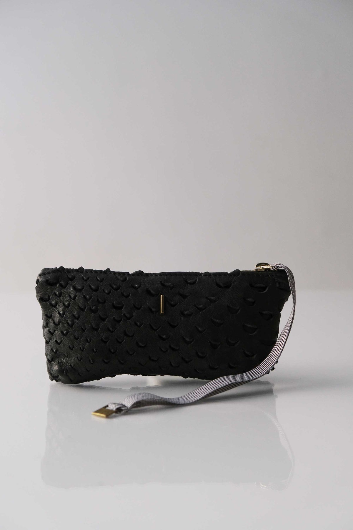 Dream Big soft black nappa taipan-effect pochette – The Sustainable Pochette – Made in Italy
