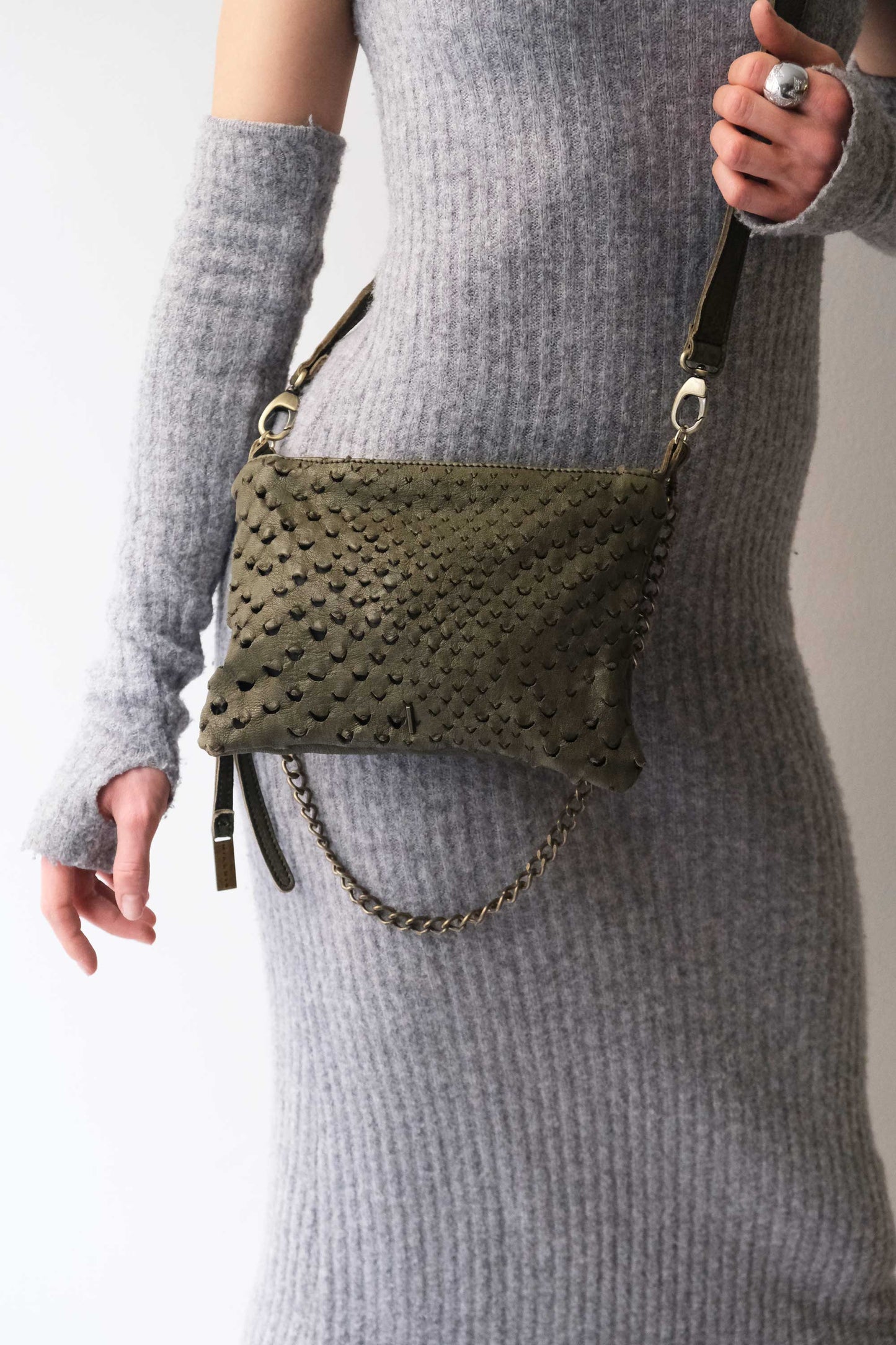 Mikin forest pochette in taipan vegetable-tanned leather – Made in Italy -