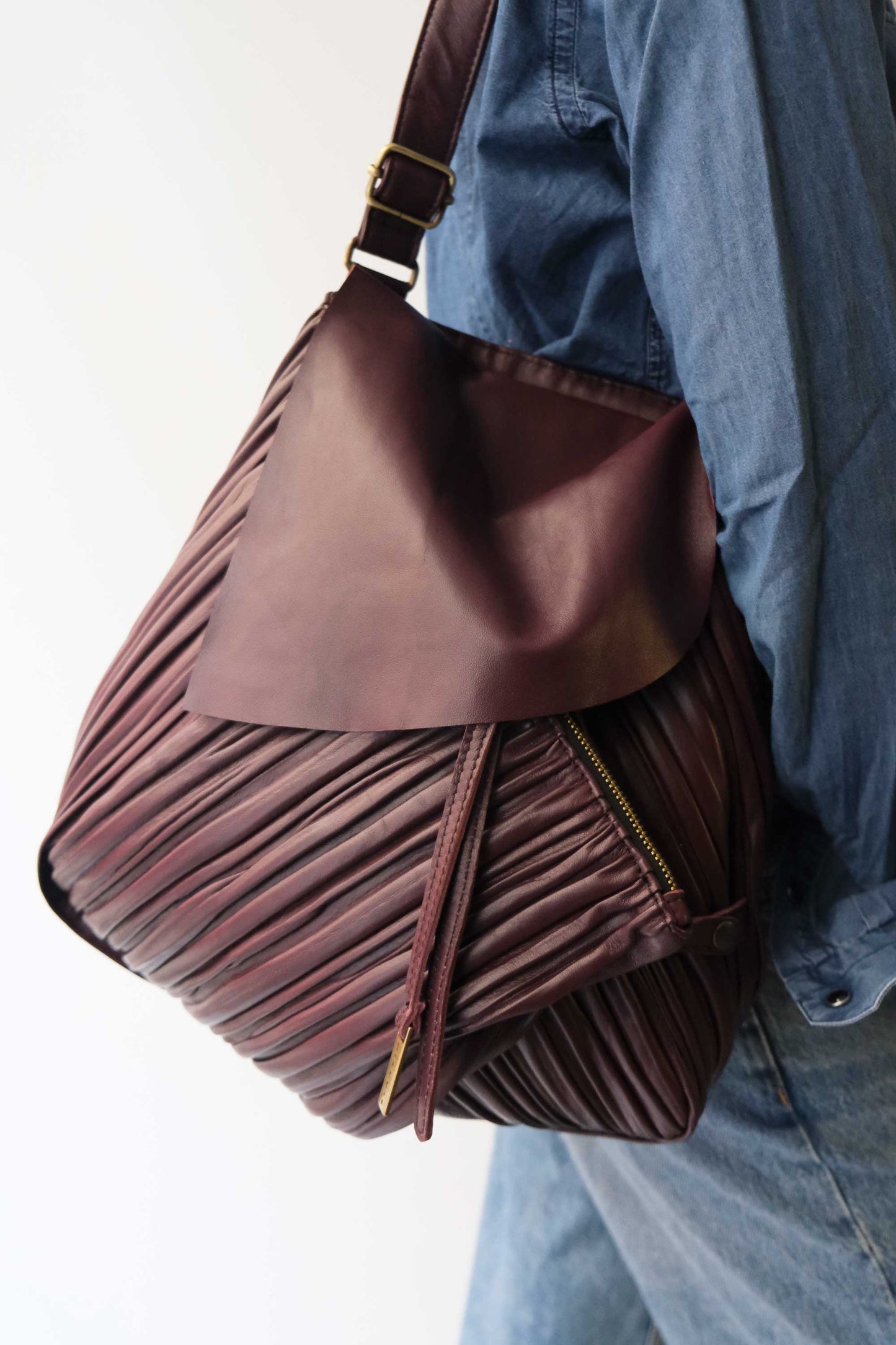 Gabri tote bag in pleated plum colour nappa leather - Made in Italy