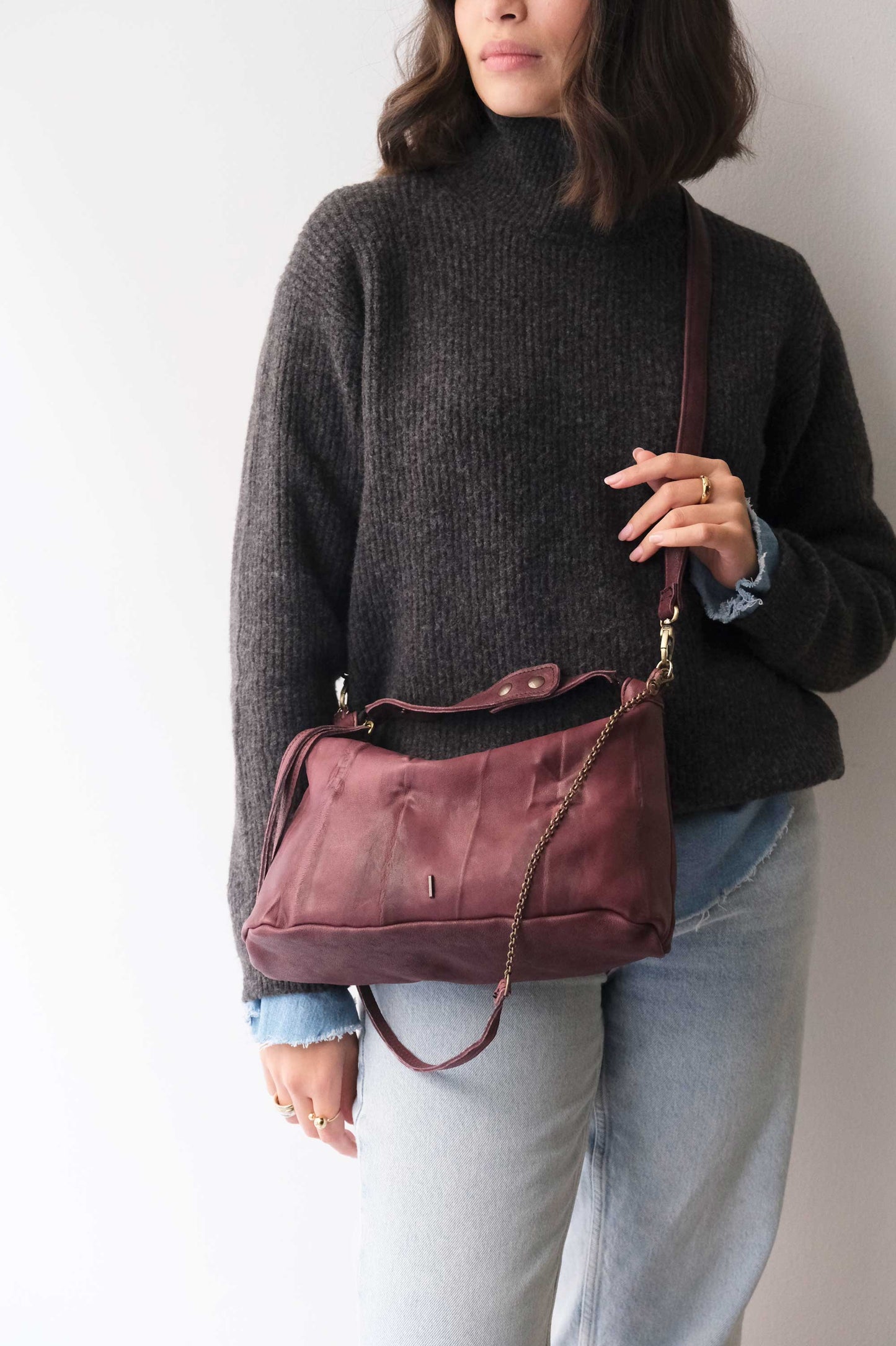 Chicca Media hobo bag in plum lomé nappa - Made in Italy -