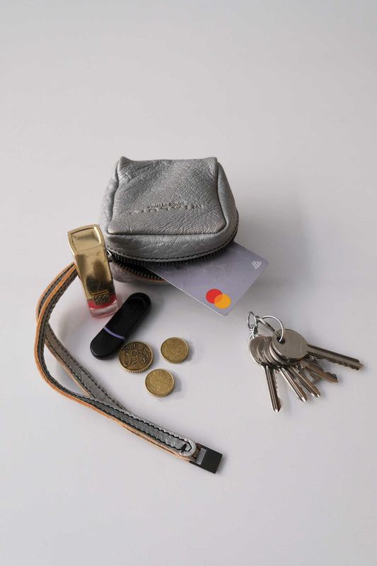 Dream box mini pochette in mutton silver vegetable leather