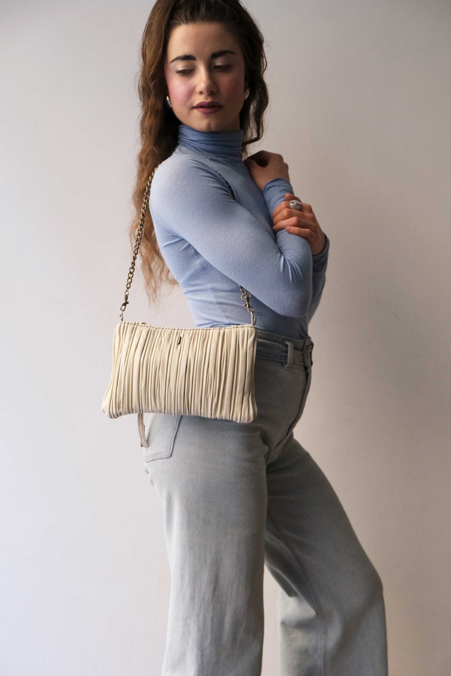 Mikin pochette in cream pleated leather - Made in Italy -