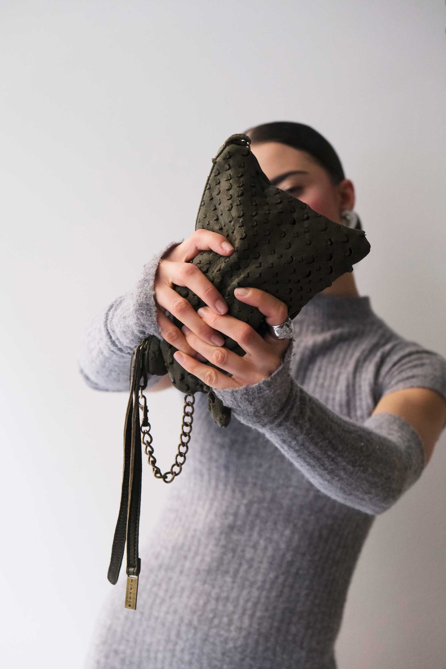 Mikin forest pochette in taipan vegetable-tanned leather – Made in Italy -