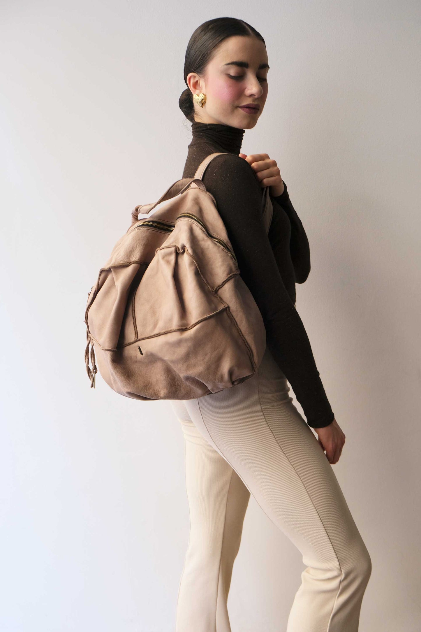 Reneri backpack sand garment-dyed leather - Made in Italy -